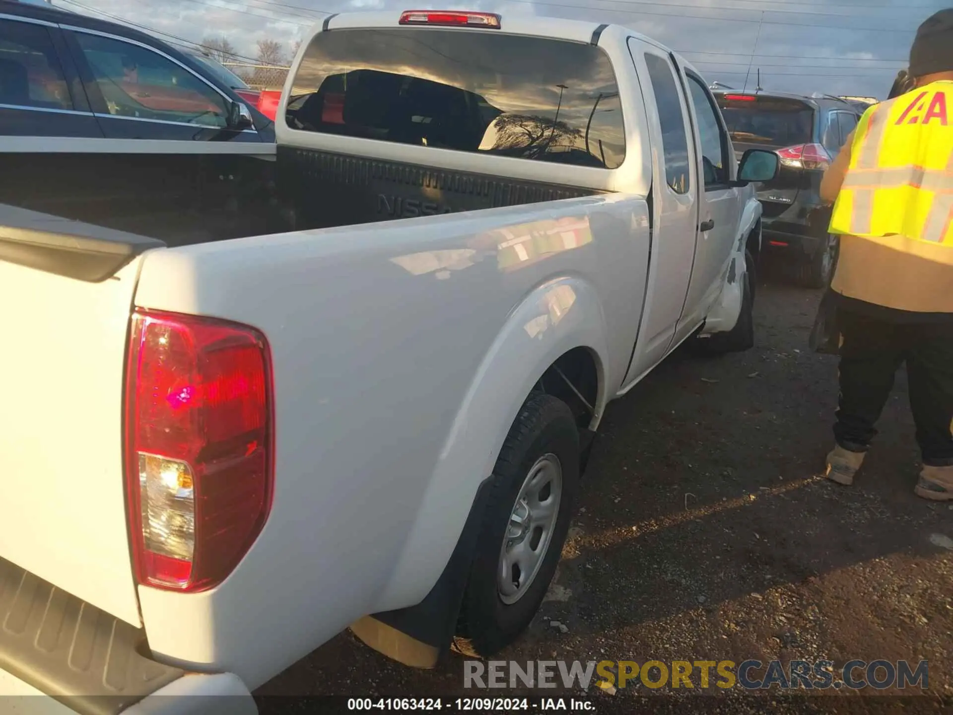 4 Photograph of a damaged car 1N6BD0CT6KN734146 NISSAN FRONTIER 2019