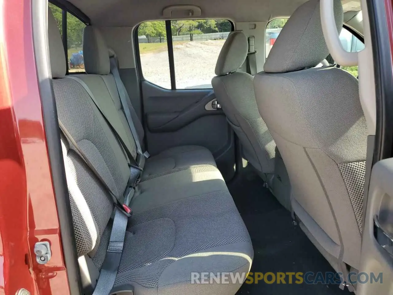 10 Photograph of a damaged car 1N6DD0ER1KN876107 NISSAN FRONTIER 2019