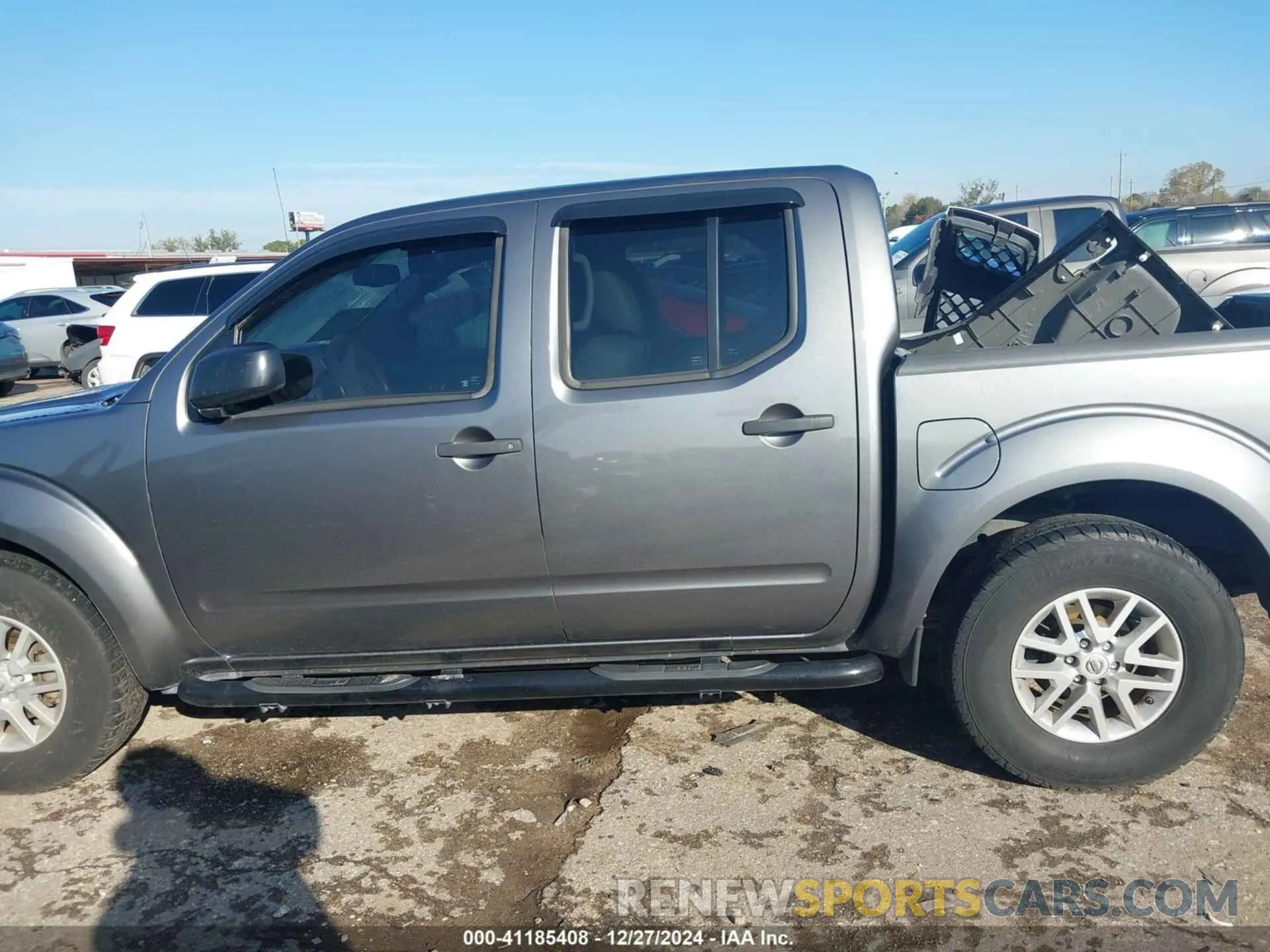 15 Photograph of a damaged car 1N6DD0ER4KN780083 NISSAN FRONTIER 2019