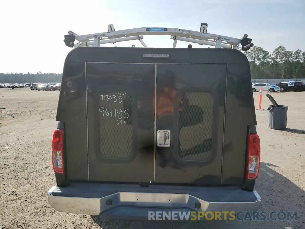 6 Photograph of a damaged car 1N6ED0CE2LN713035 NISSAN FRONTIER 2020