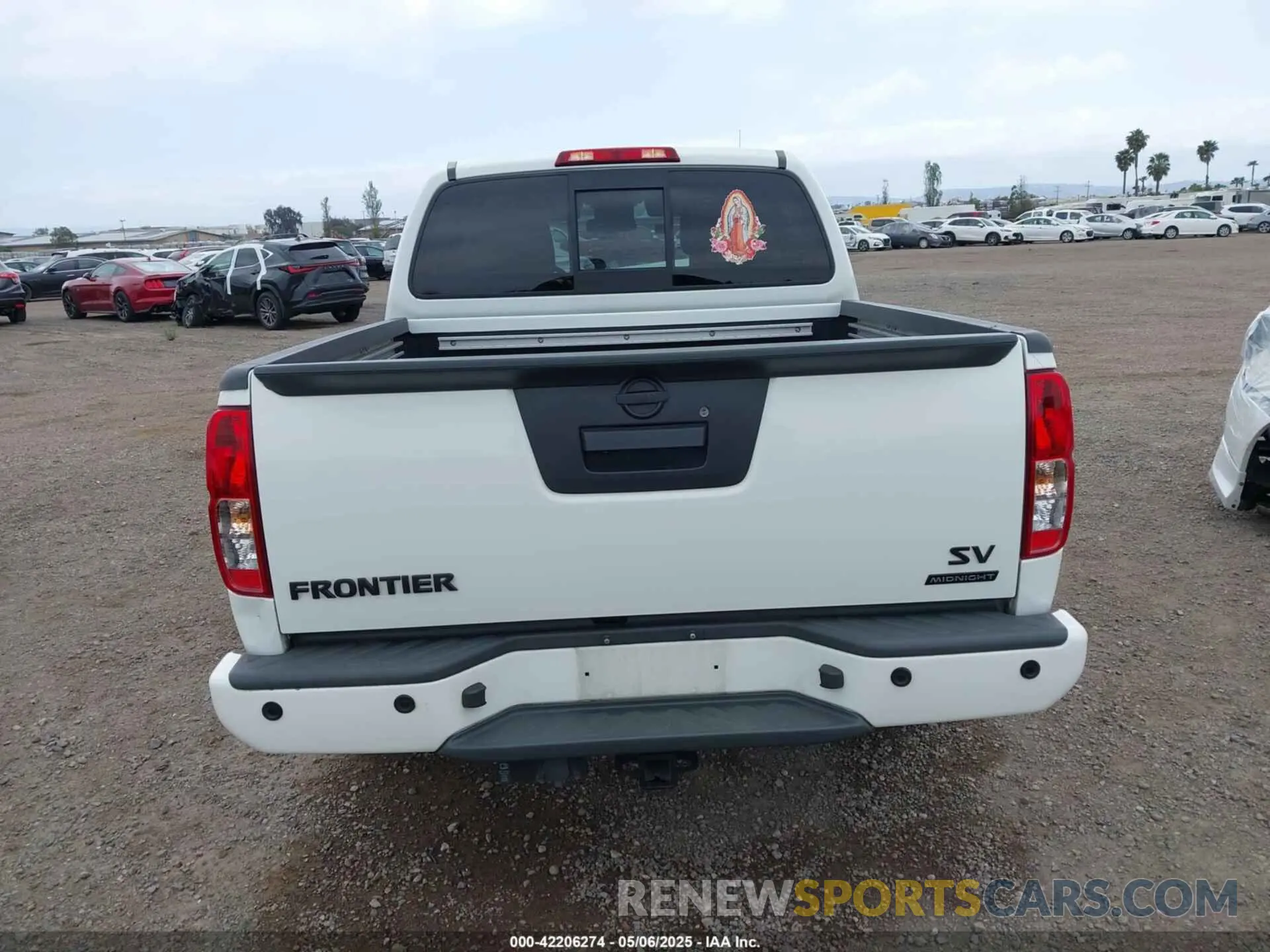 16 Photograph of a damaged car 1N6ED0EA0LN705624 NISSAN FRONTIER 2020