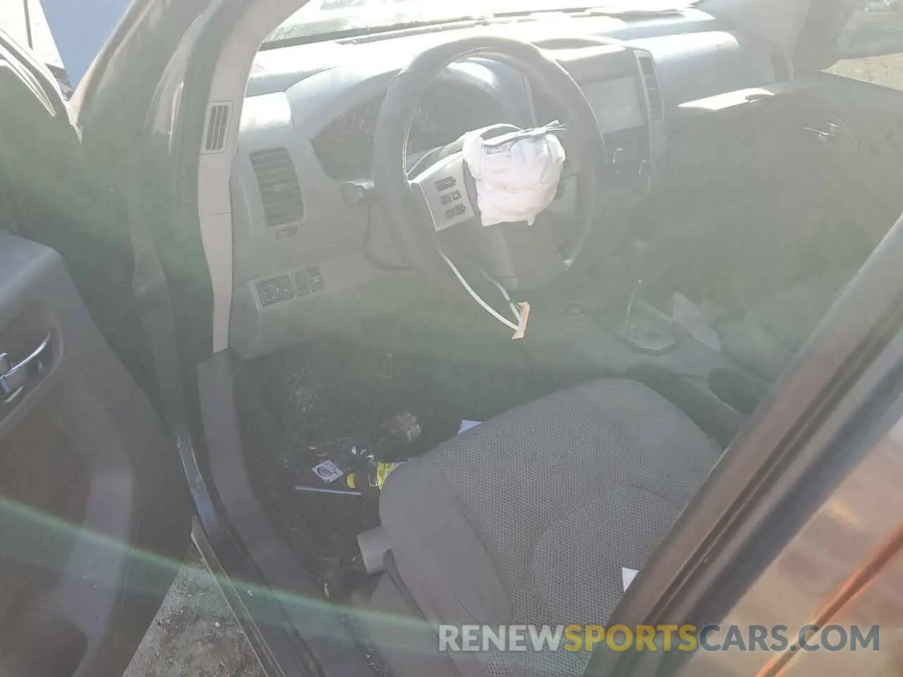 8 Photograph of a damaged car 1N6ED0EA0LN713917 NISSAN FRONTIER 2020
