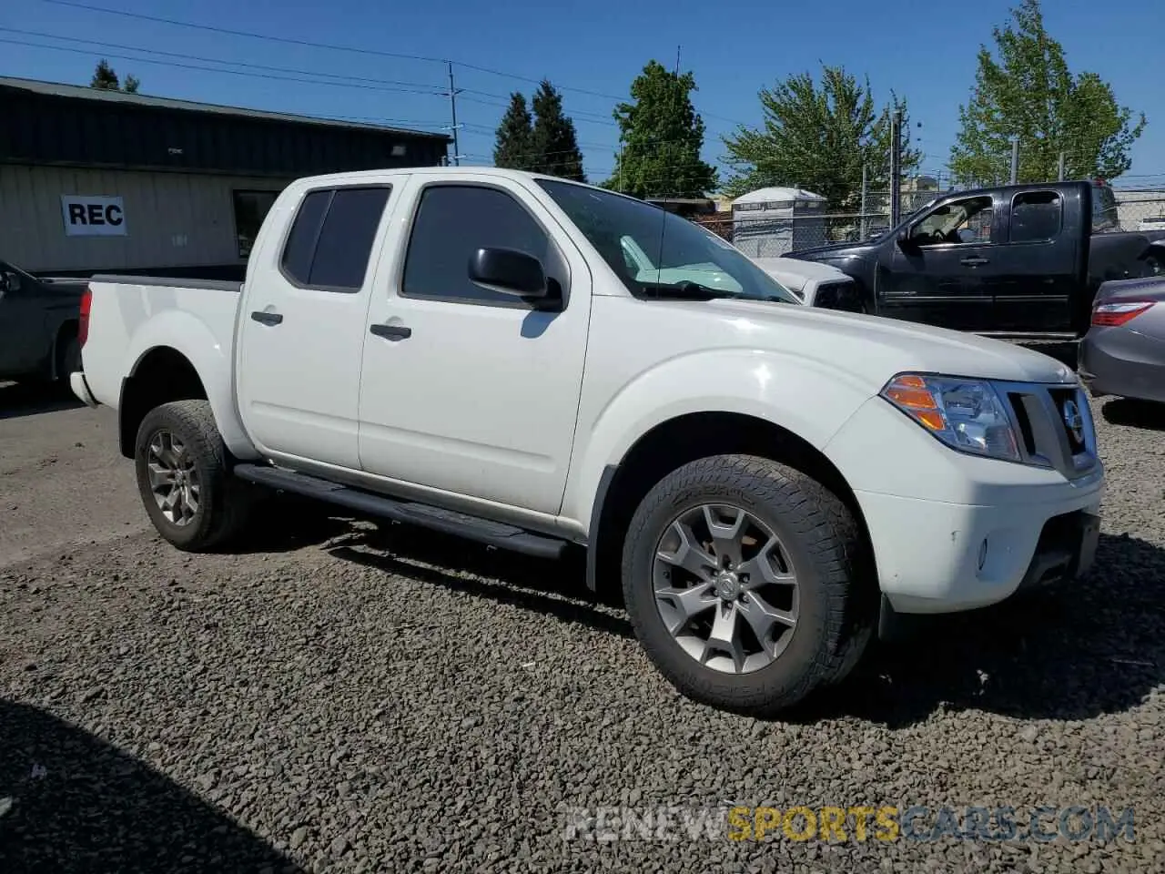 4 Photograph of a damaged car 1N6ED0EB4LN711581 NISSAN FRONTIER 2020