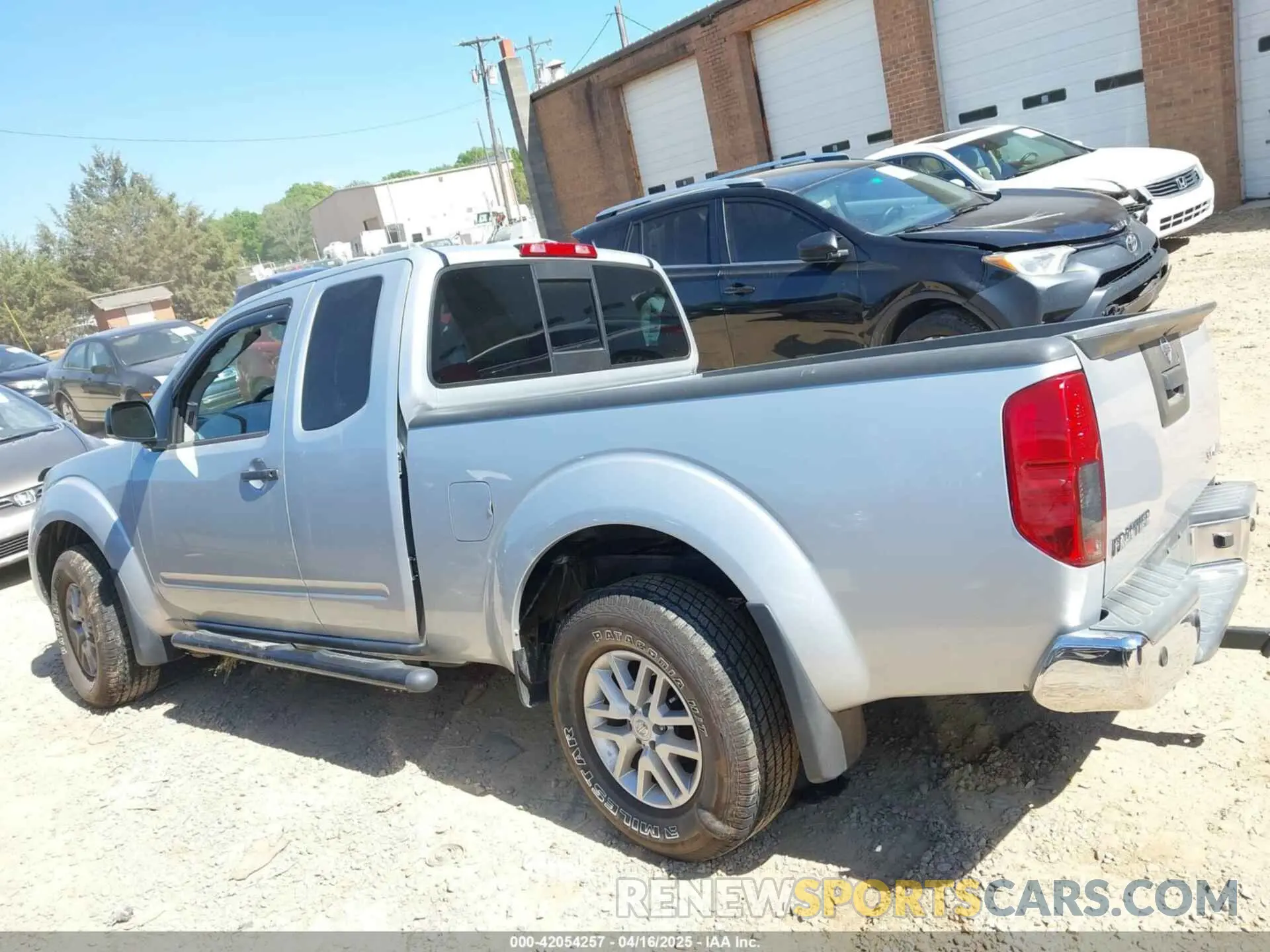 15 Photograph of a damaged car 1N6ED0CF9MN717481 NISSAN FRONTIER 2021