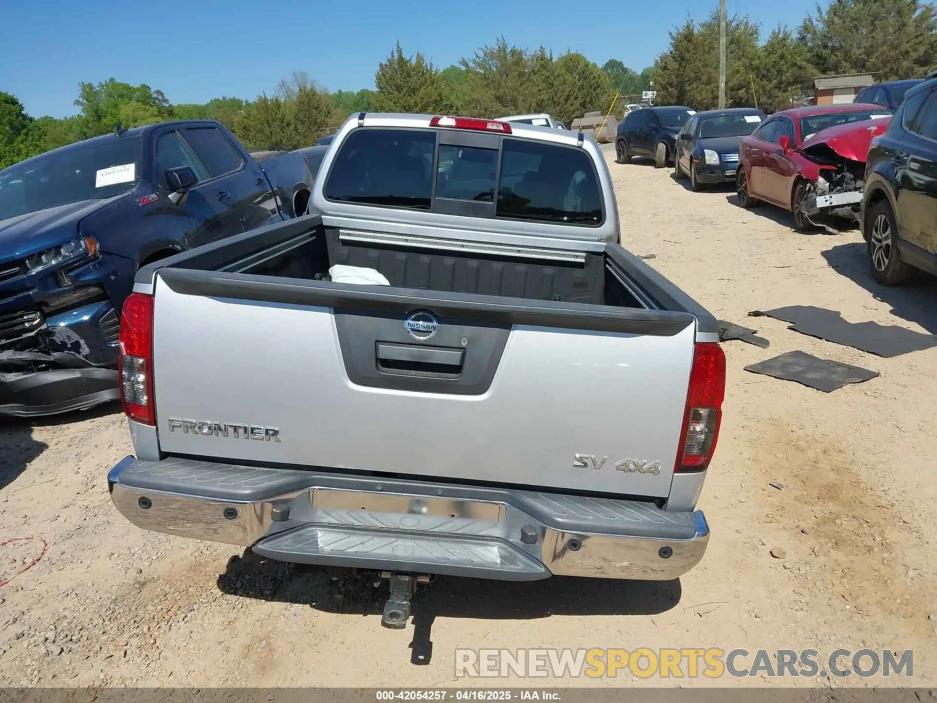 17 Photograph of a damaged car 1N6ED0CF9MN717481 NISSAN FRONTIER 2021