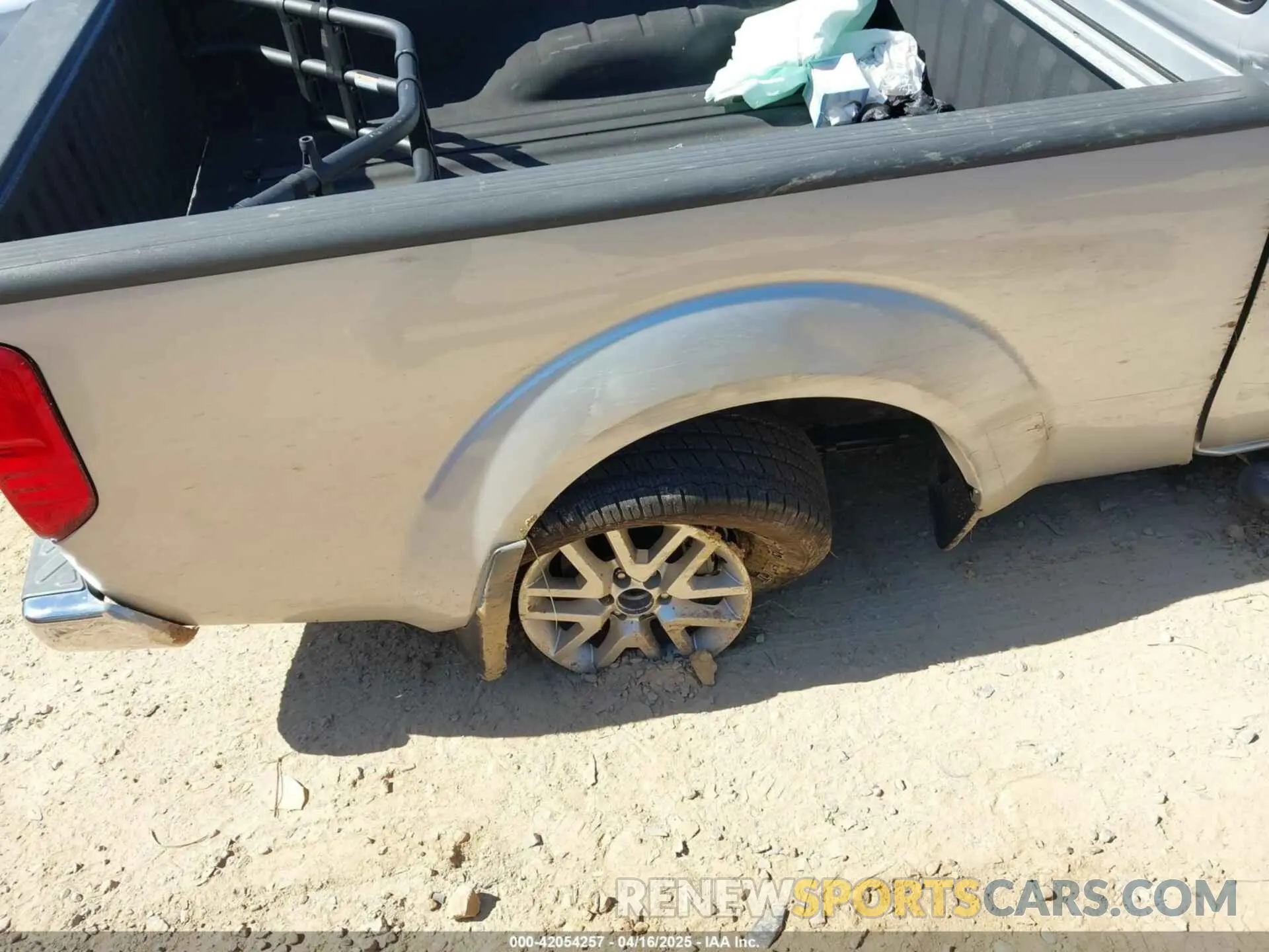 6 Photograph of a damaged car 1N6ED0CF9MN717481 NISSAN FRONTIER 2021
