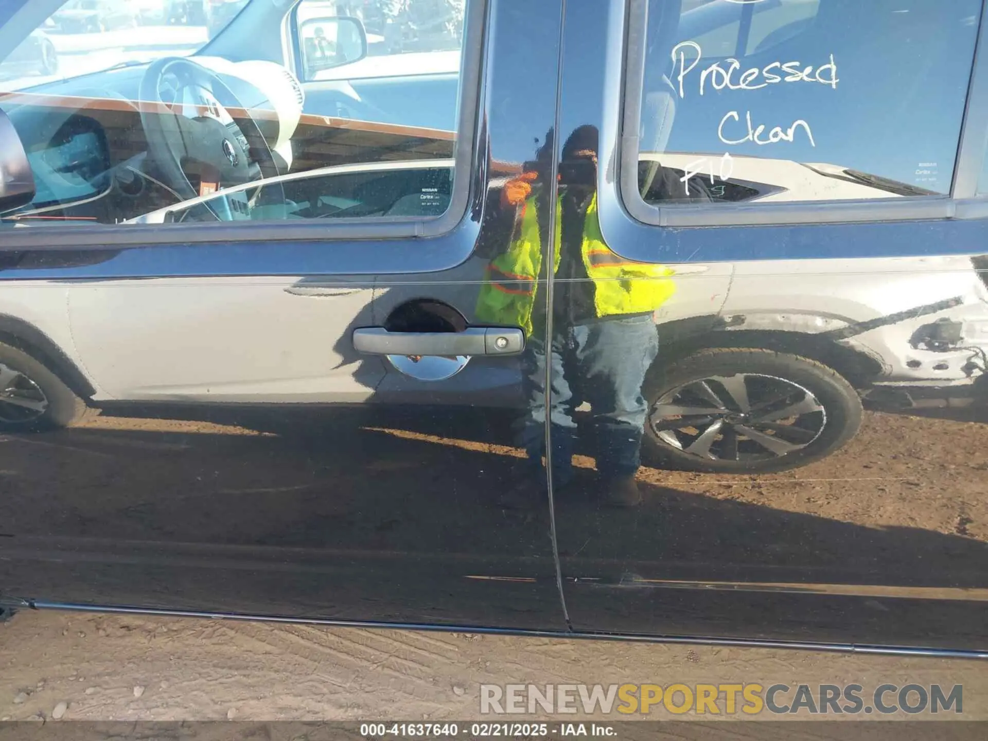 14 Photograph of a damaged car 1N6ED0EA1MN723826 NISSAN FRONTIER 2021