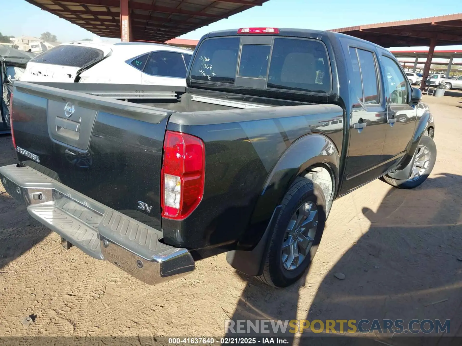 4 Photograph of a damaged car 1N6ED0EA1MN723826 NISSAN FRONTIER 2021