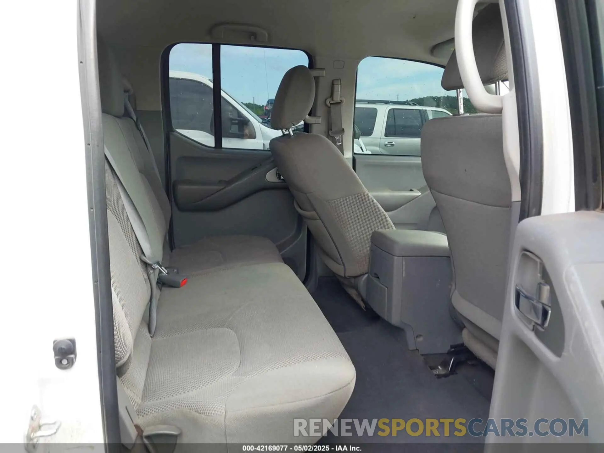 8 Photograph of a damaged car 1N6ED0EB9MN706099 NISSAN FRONTIER 2021
