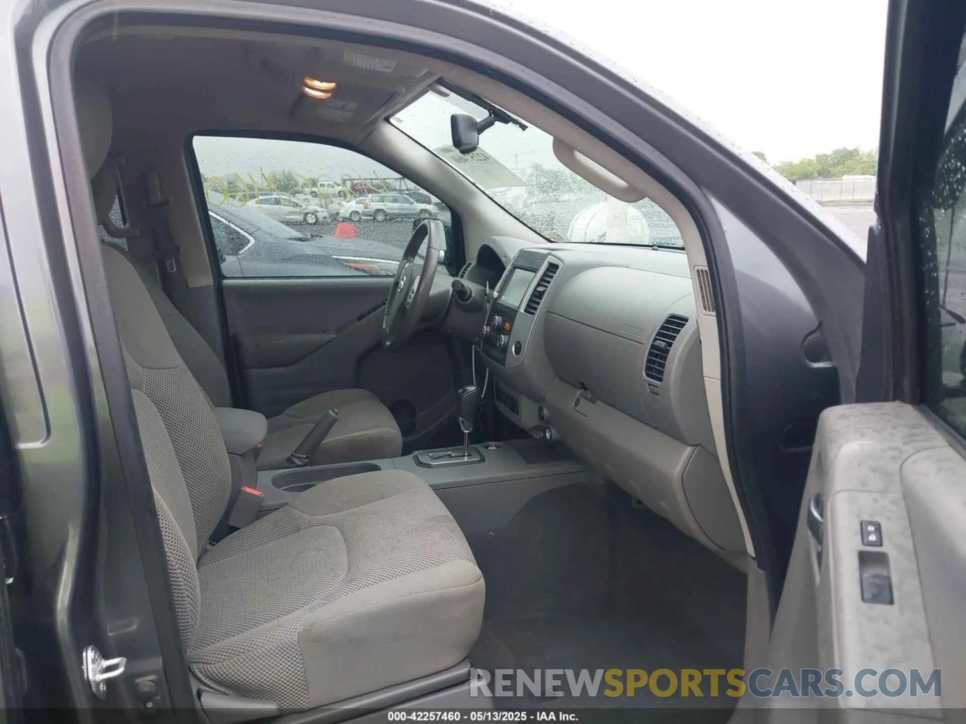 5 Photograph of a damaged car 1N6ED0FA9MN700423 NISSAN FRONTIER 2021