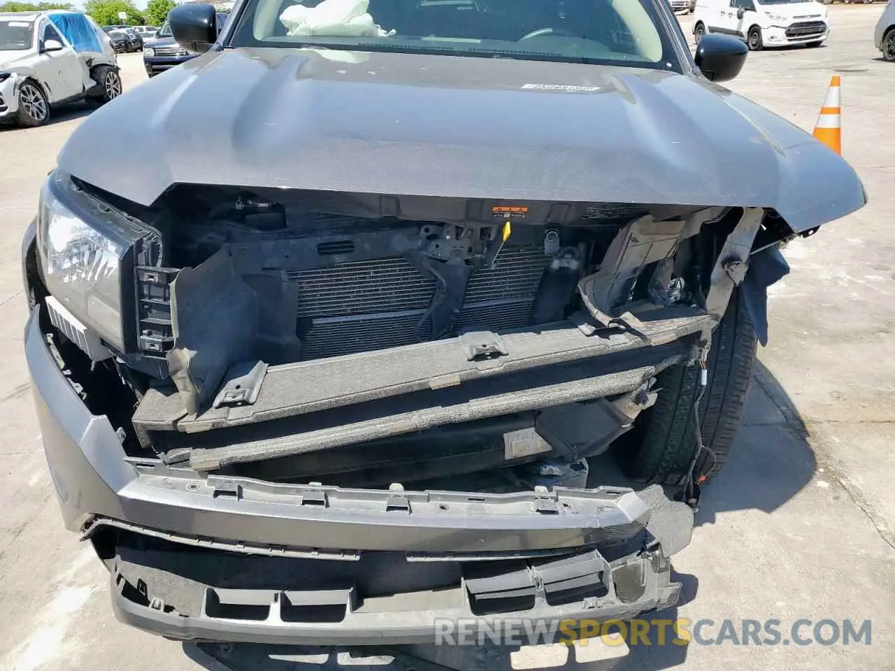 11 Photograph of a damaged car 1N6ED1CM7NN632998 NISSAN FRONTIER 2022
