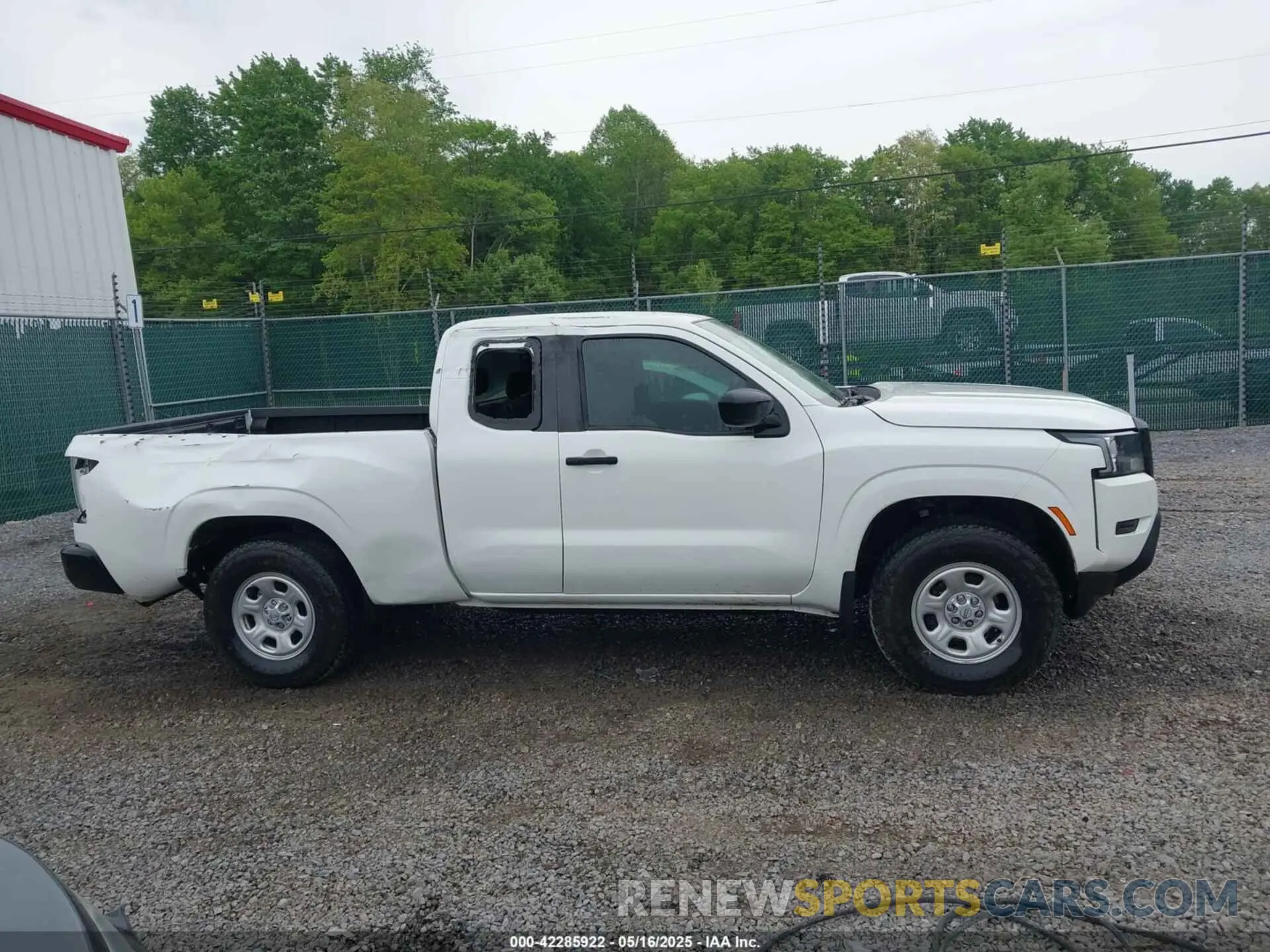 14 Photograph of a damaged car 1N6ED1CMXNN669298 NISSAN FRONTIER 2022