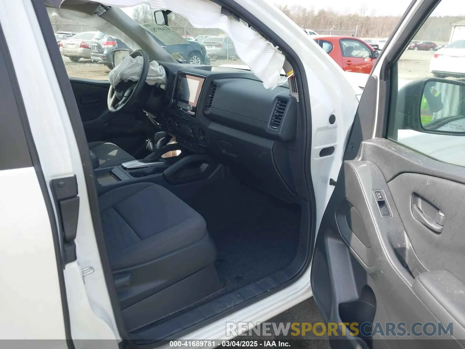 5 Photograph of a damaged car 1N6ED1CMXNN675876 NISSAN FRONTIER 2022