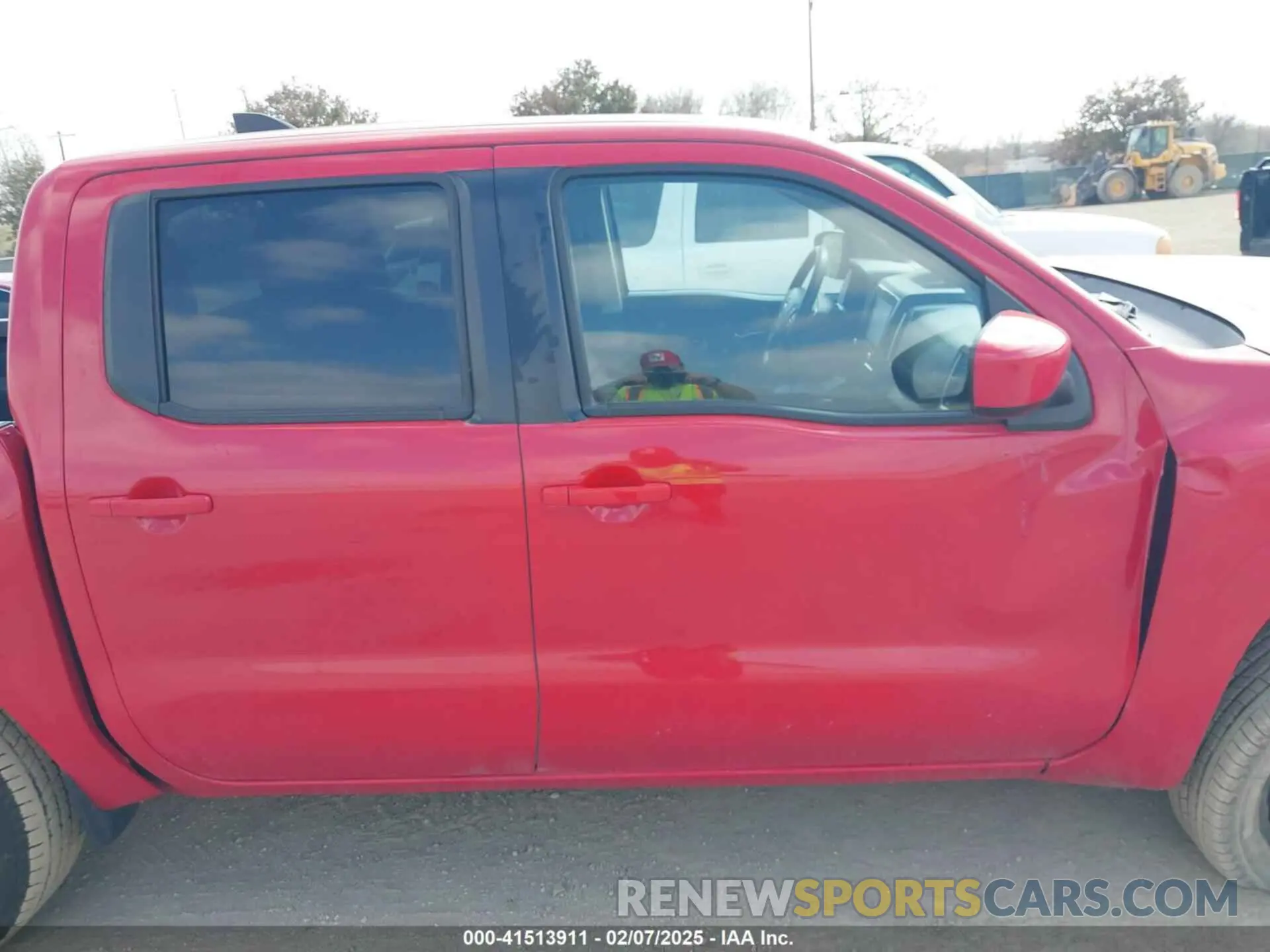 13 Photograph of a damaged car 1N6ED1EJ1NN690902 NISSAN FRONTIER 2022