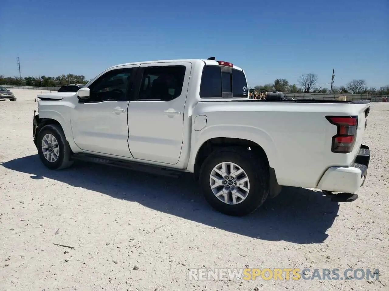 2 Photograph of a damaged car 1N6ED1EJ4NN632105 NISSAN FRONTIER 2022