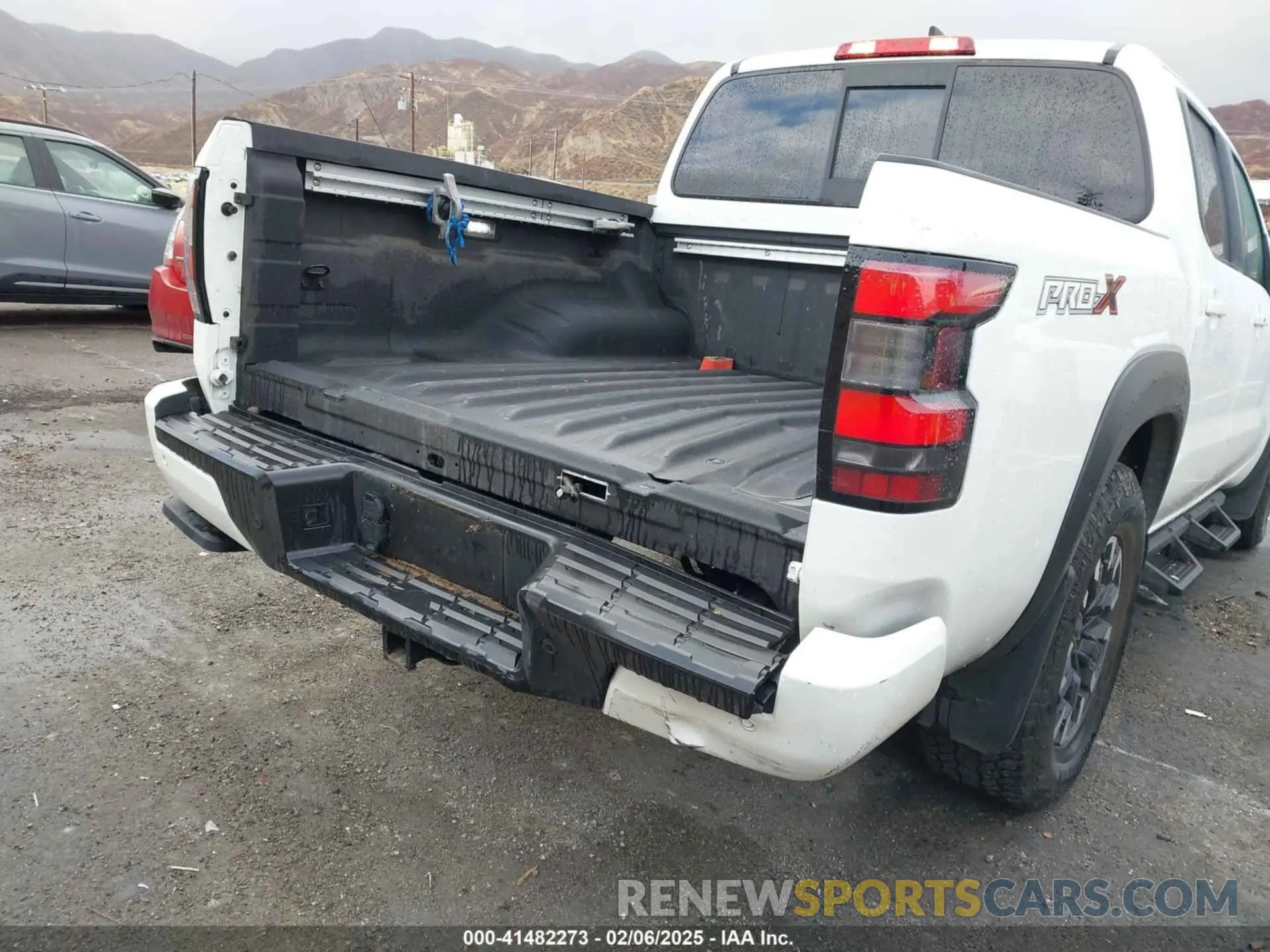 6 Photograph of a damaged car 1N6ED1EJ4NN664827 NISSAN FRONTIER 2022