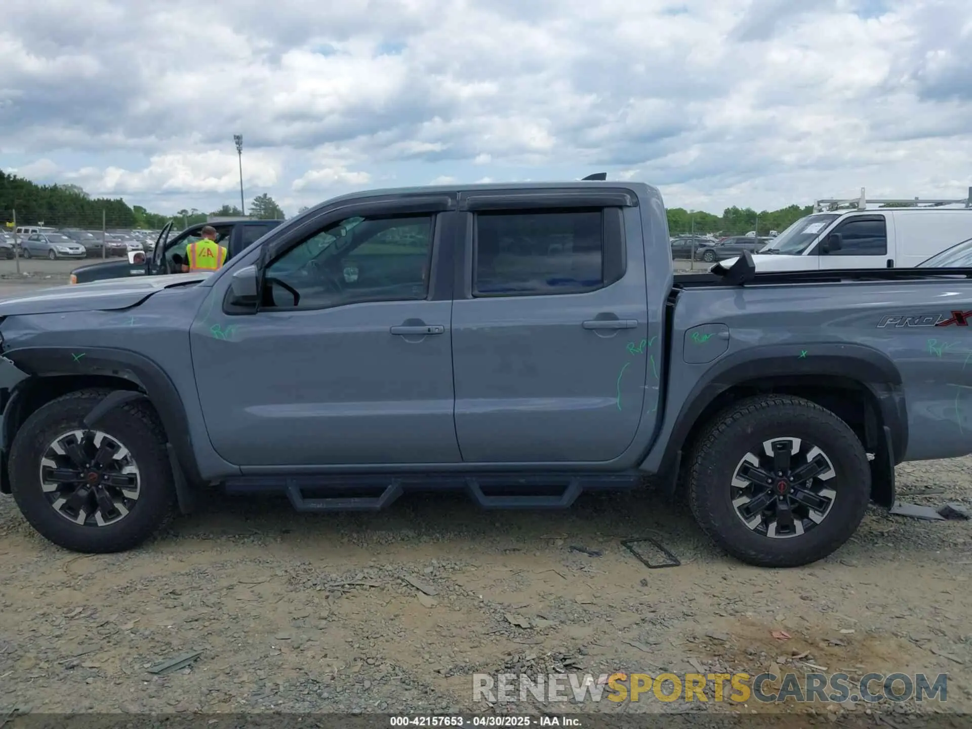 14 Photograph of a damaged car 1N6ED1EJ6NN648760 NISSAN FRONTIER 2022