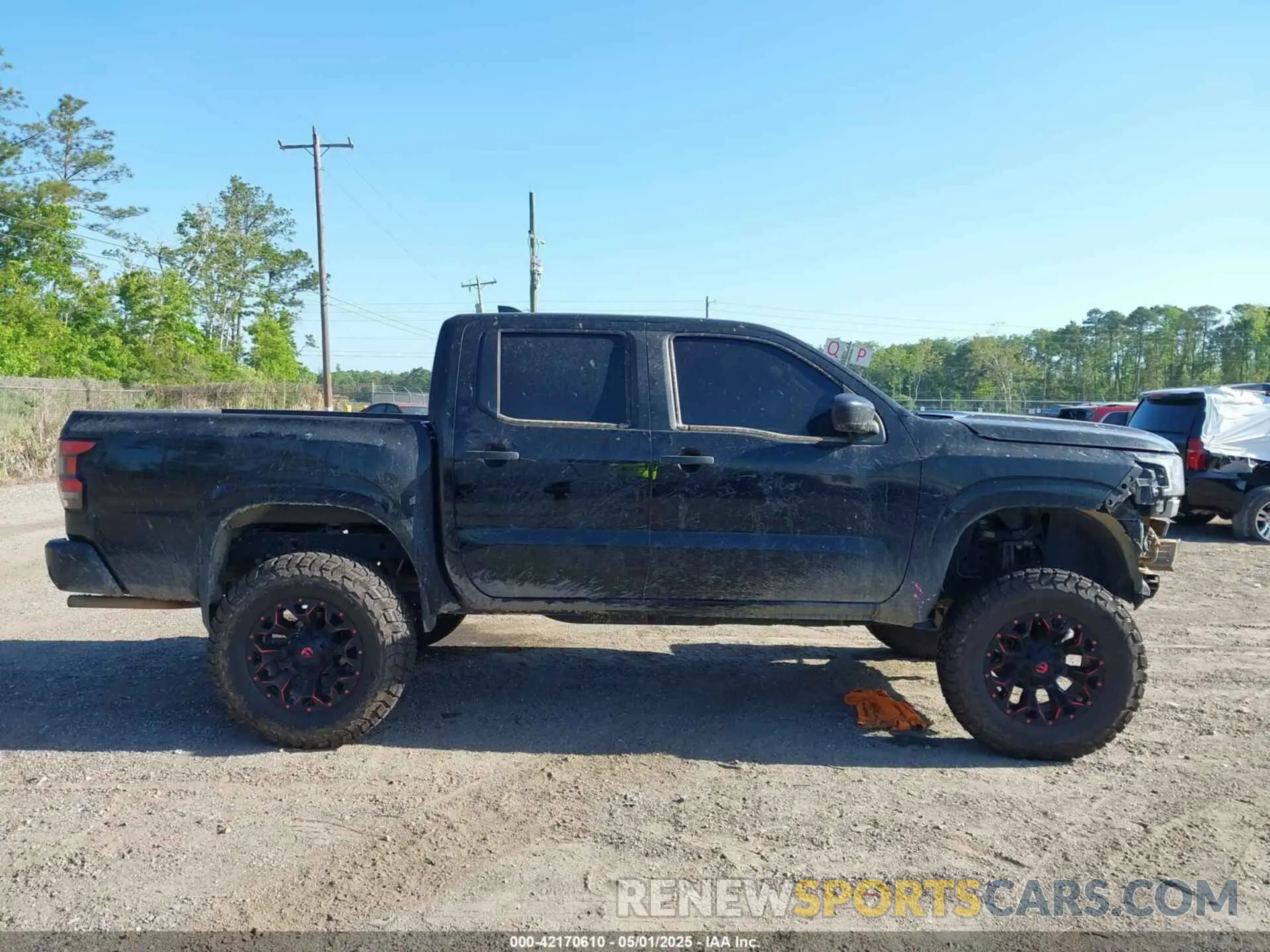 14 Photograph of a damaged car 1N6ED1EJ6NN682732 NISSAN FRONTIER 2022
