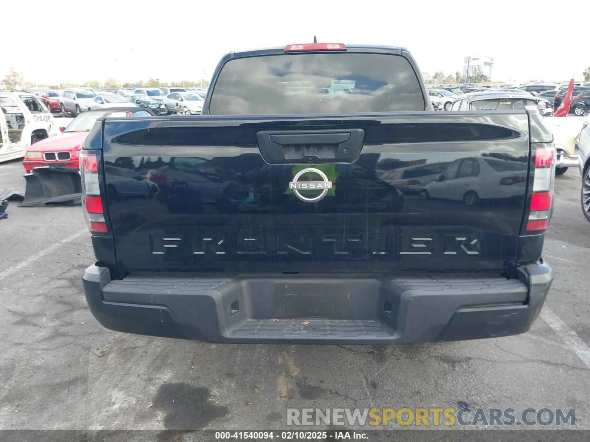 17 Photograph of a damaged car 1N6ED1EJ7NN668502 NISSAN FRONTIER 2022