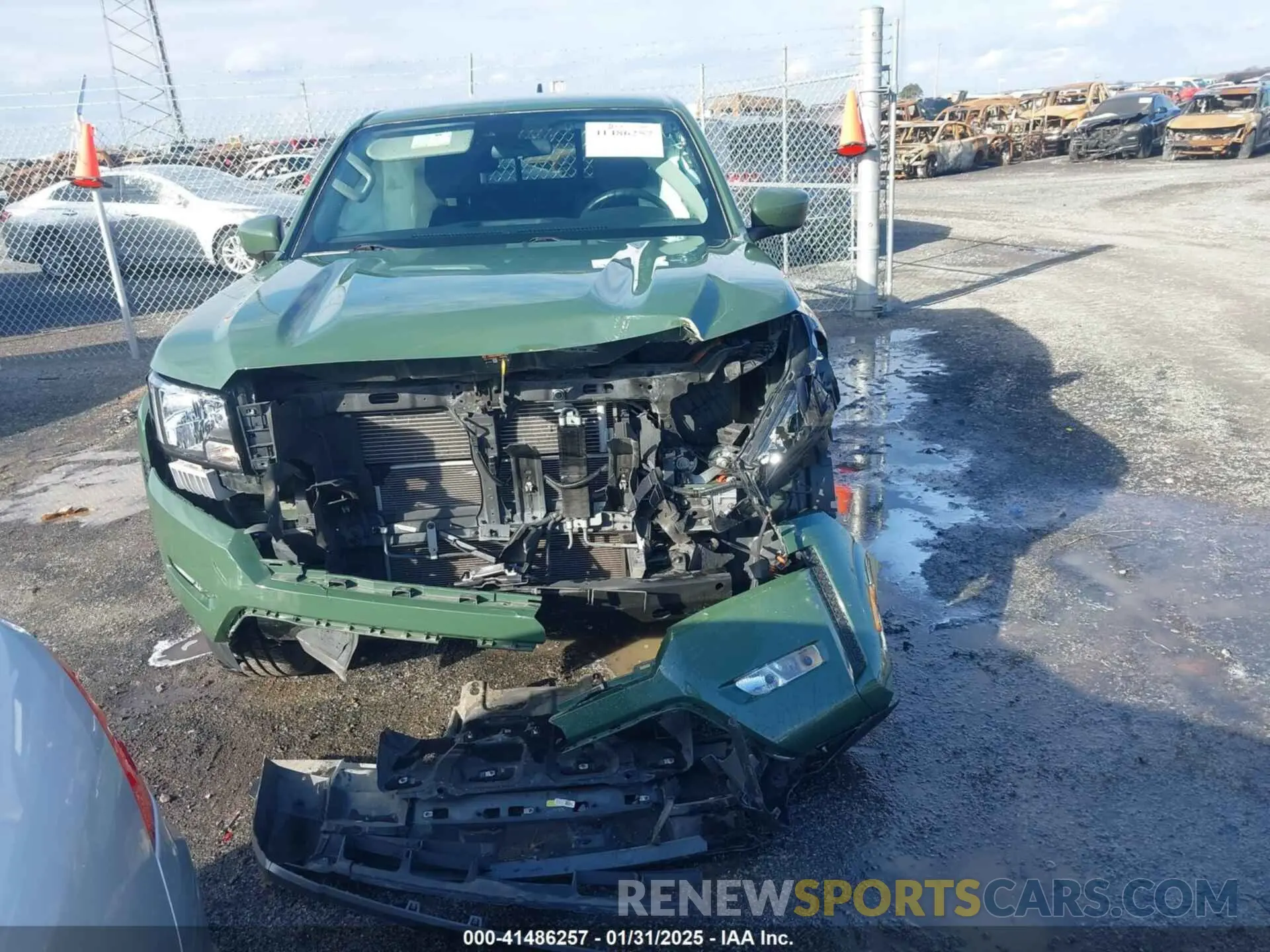 12 Photograph of a damaged car 1N6ED1EJ9NN608138 NISSAN FRONTIER 2022