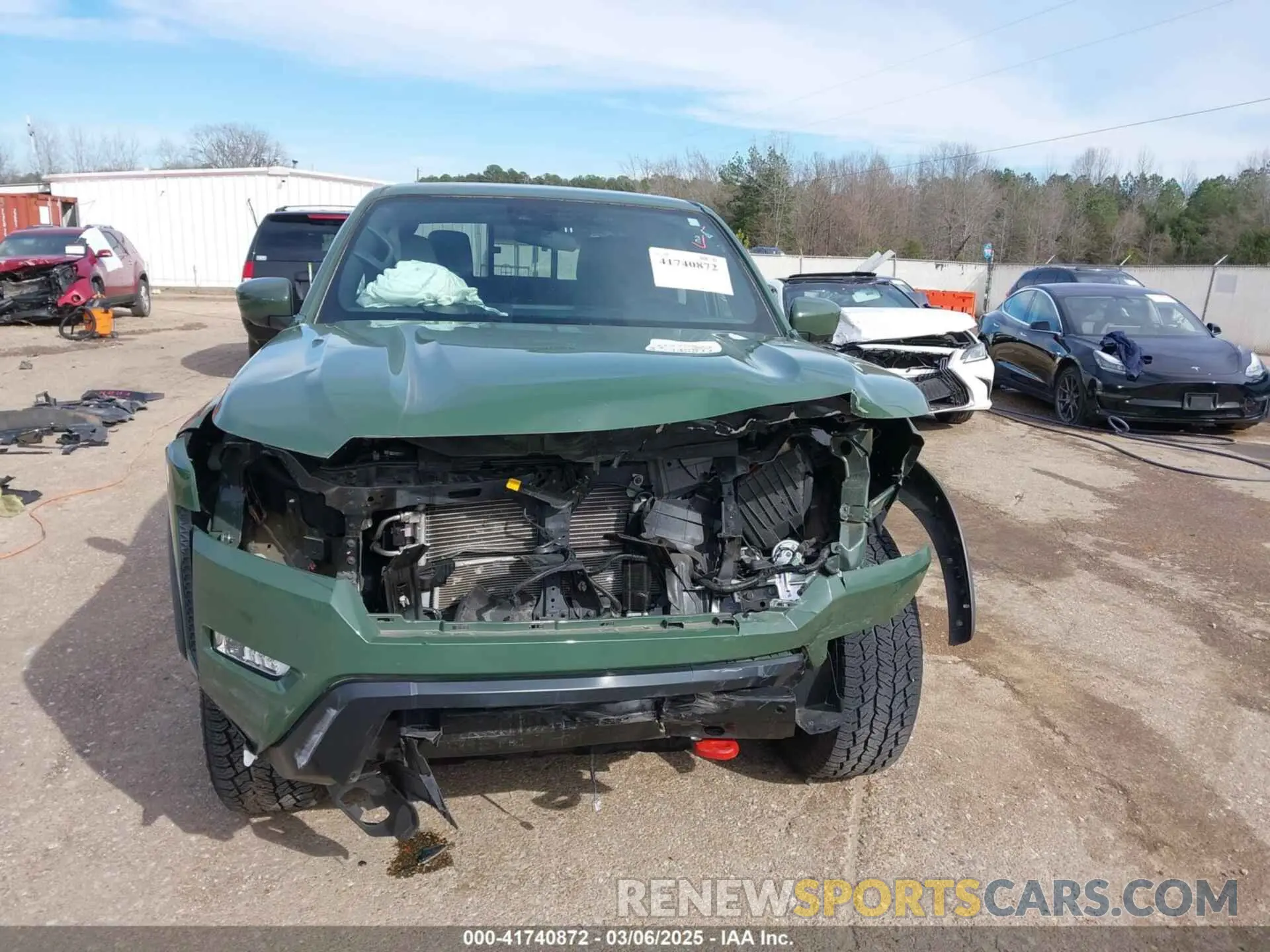 13 Photograph of a damaged car 1N6ED1EJXNN628236 NISSAN FRONTIER 2022