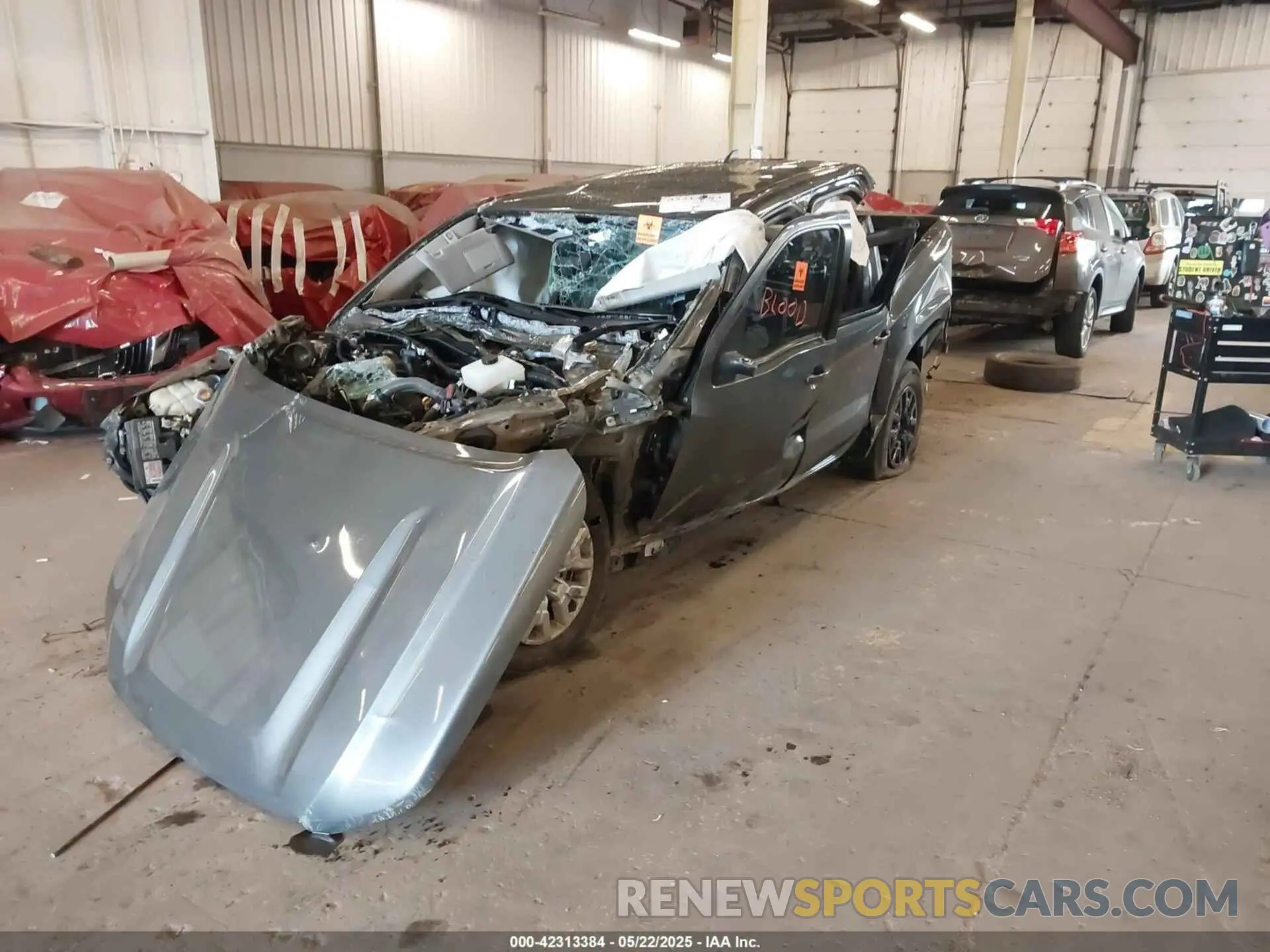 2 Photograph of a damaged car 1N6ED1EK2NN678167 NISSAN FRONTIER 2022