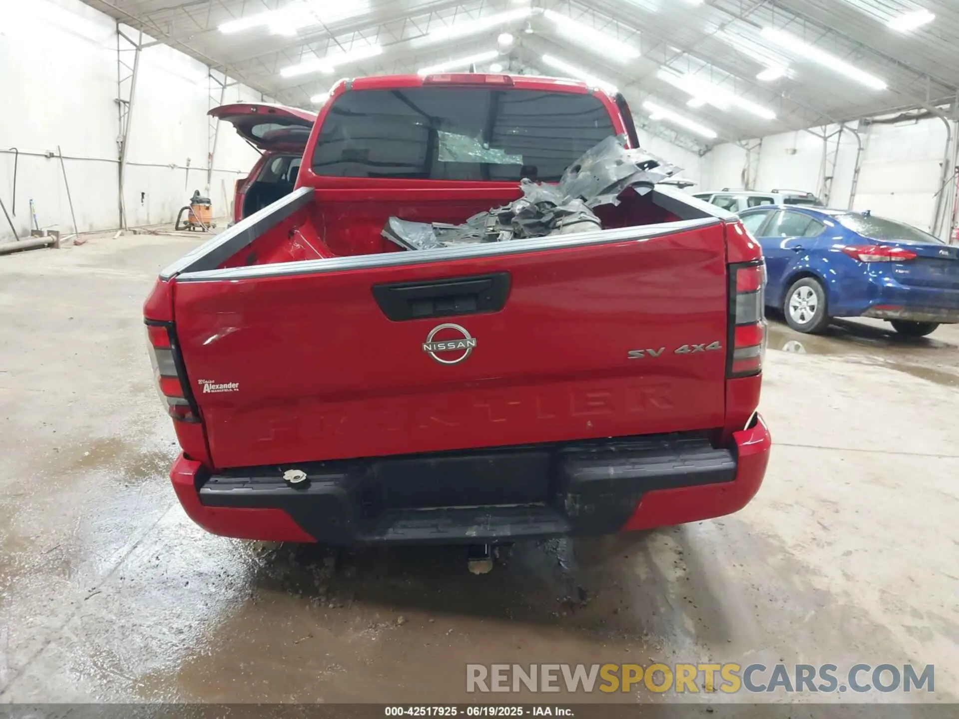 17 Photograph of a damaged car 1N6ED1EK4NN691213 NISSAN FRONTIER 2022