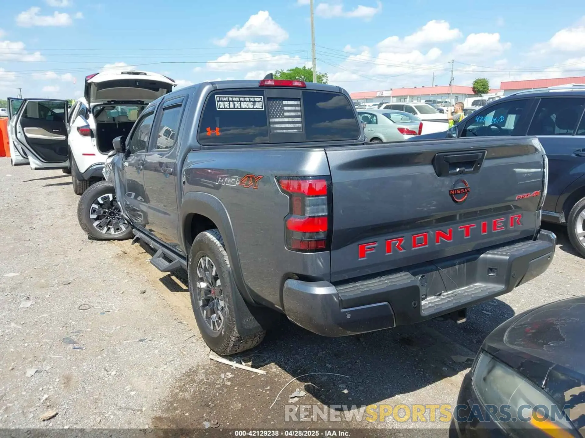 3 Photograph of a damaged car 1N6ED1EKXNN695718 NISSAN FRONTIER 2022