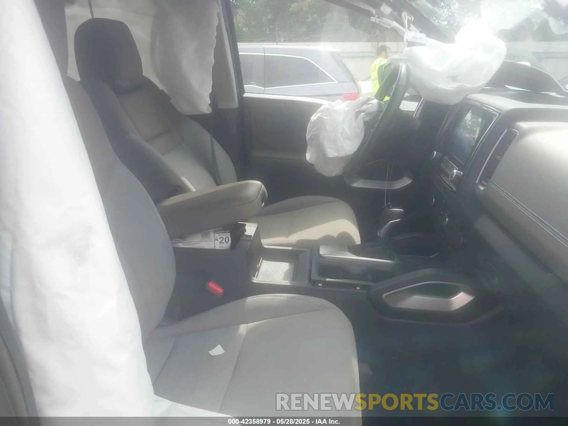 5 Photograph of a damaged car 1N6ED1EJ0PN611724 NISSAN FRONTIER 2023