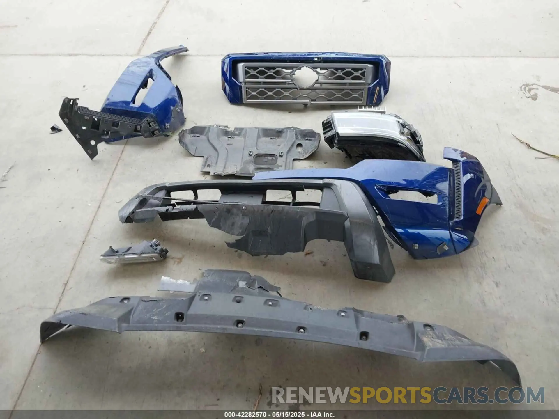 12 Photograph of a damaged car 1N6ED1EJ3PN631272 NISSAN FRONTIER 2023