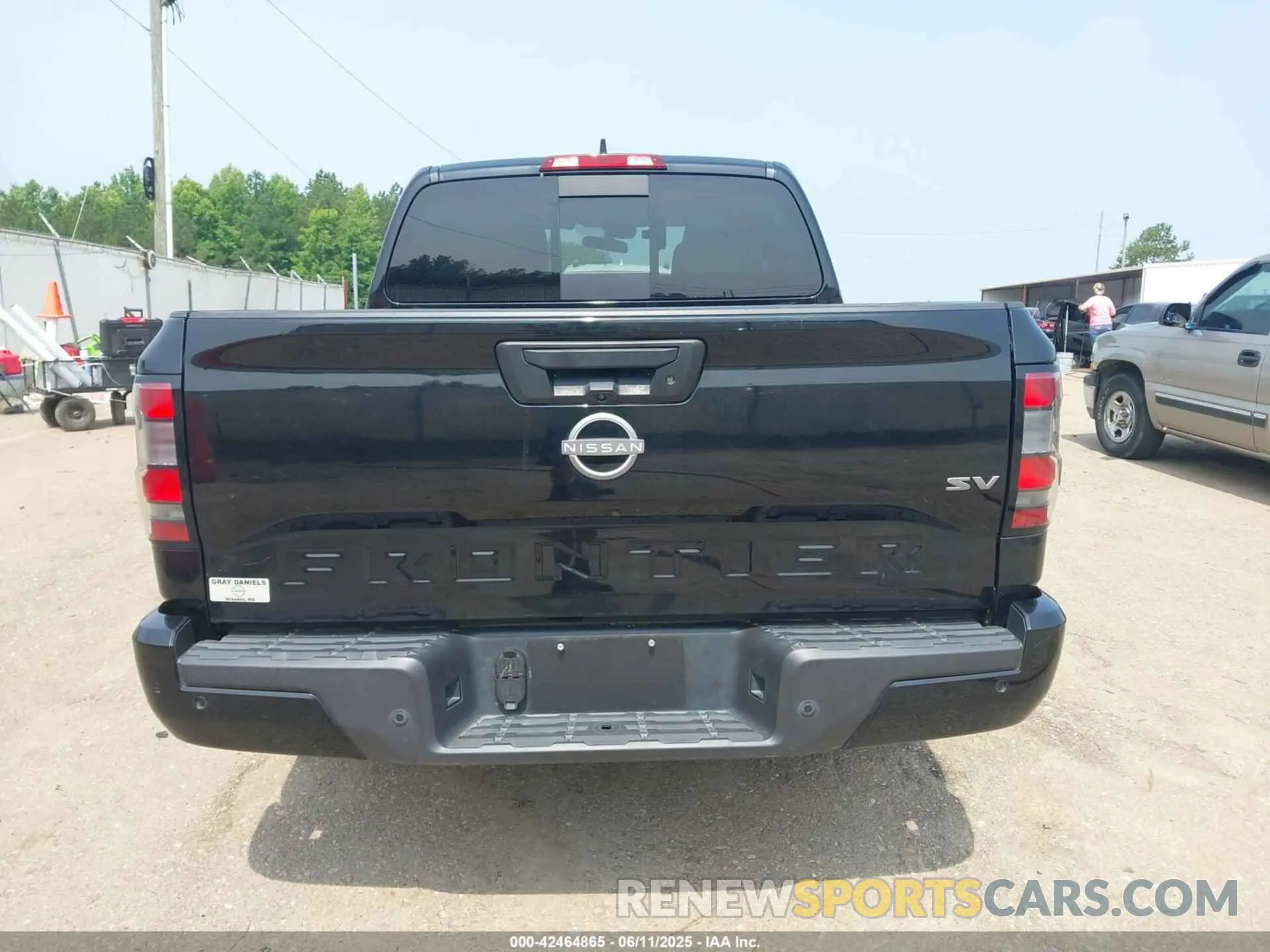 19 Photograph of a damaged car 1N6ED1EJ6PN616829 NISSAN FRONTIER 2023