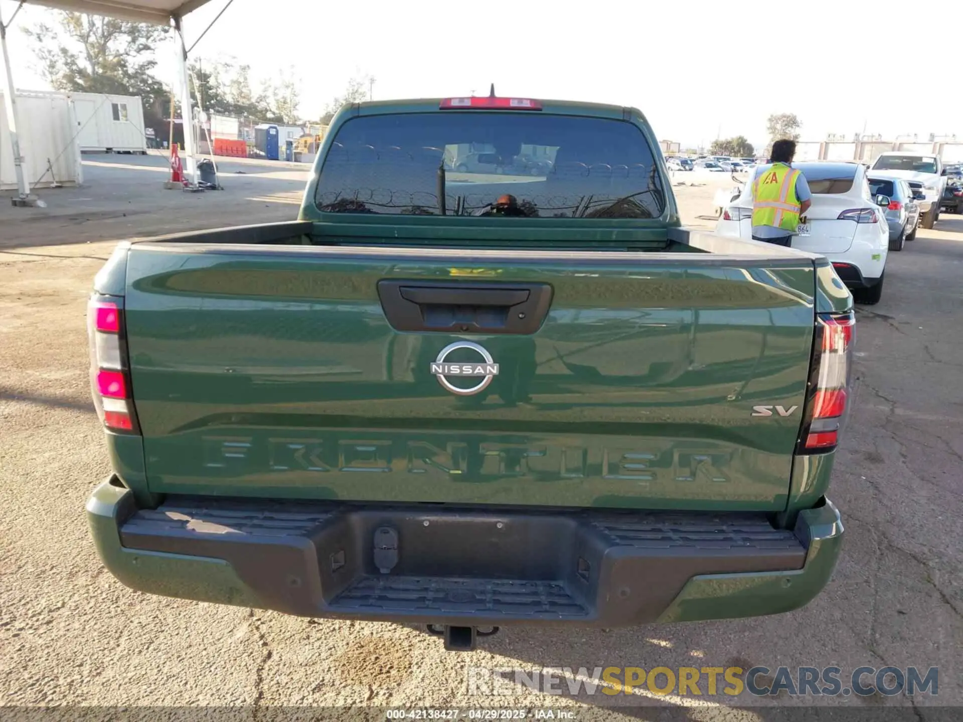 17 Photograph of a damaged car 1N6ED1EJ8PN603001 NISSAN FRONTIER 2023