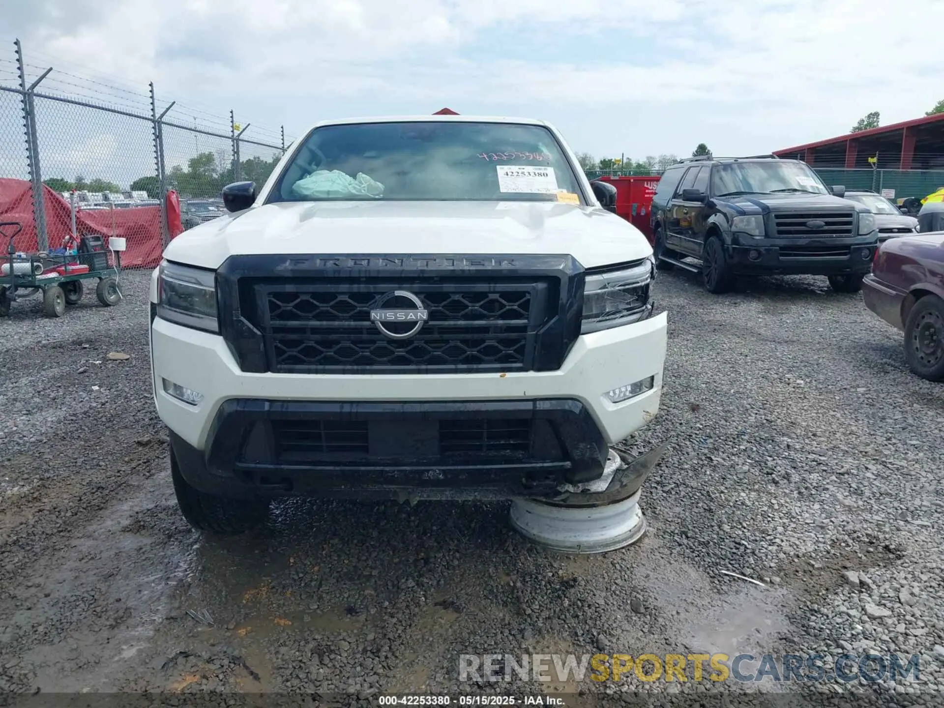 13 Photograph of a damaged car 1N6ED1EK1PN614110 NISSAN FRONTIER 2023