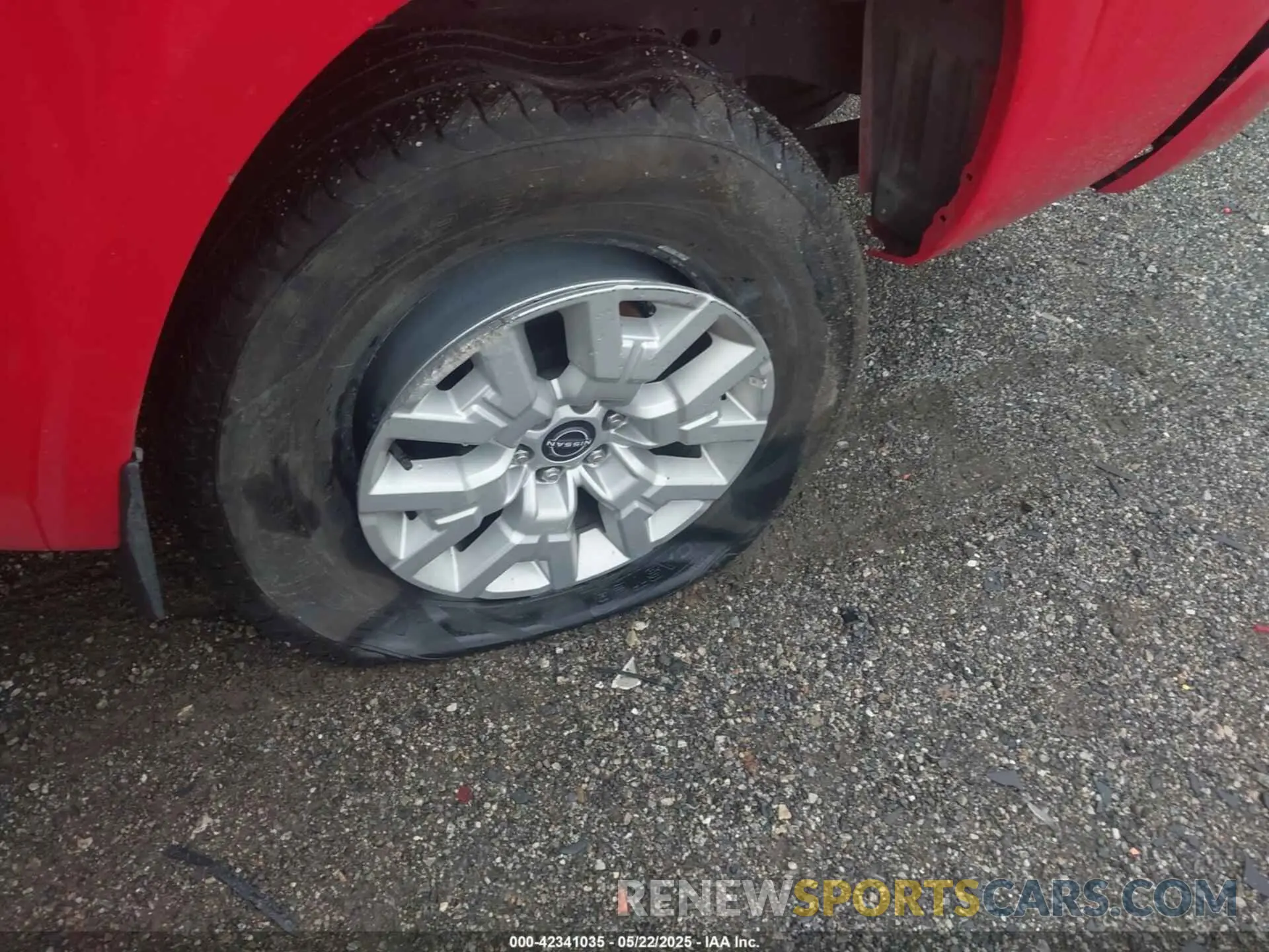 12 Photograph of a damaged car 1N6ED1EK5PN656523 NISSAN FRONTIER 2023