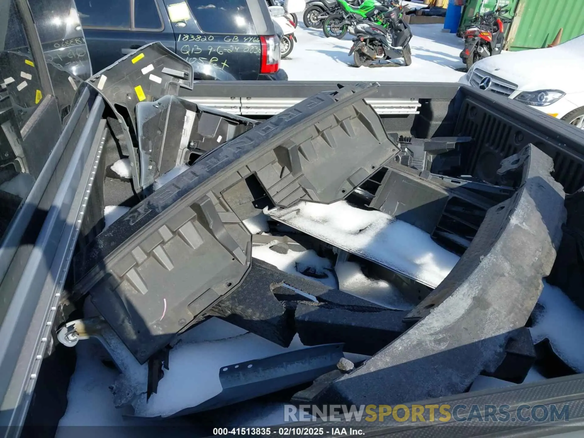 12 Photograph of a damaged car 1N6ED1EK6PN653100 NISSAN FRONTIER 2023