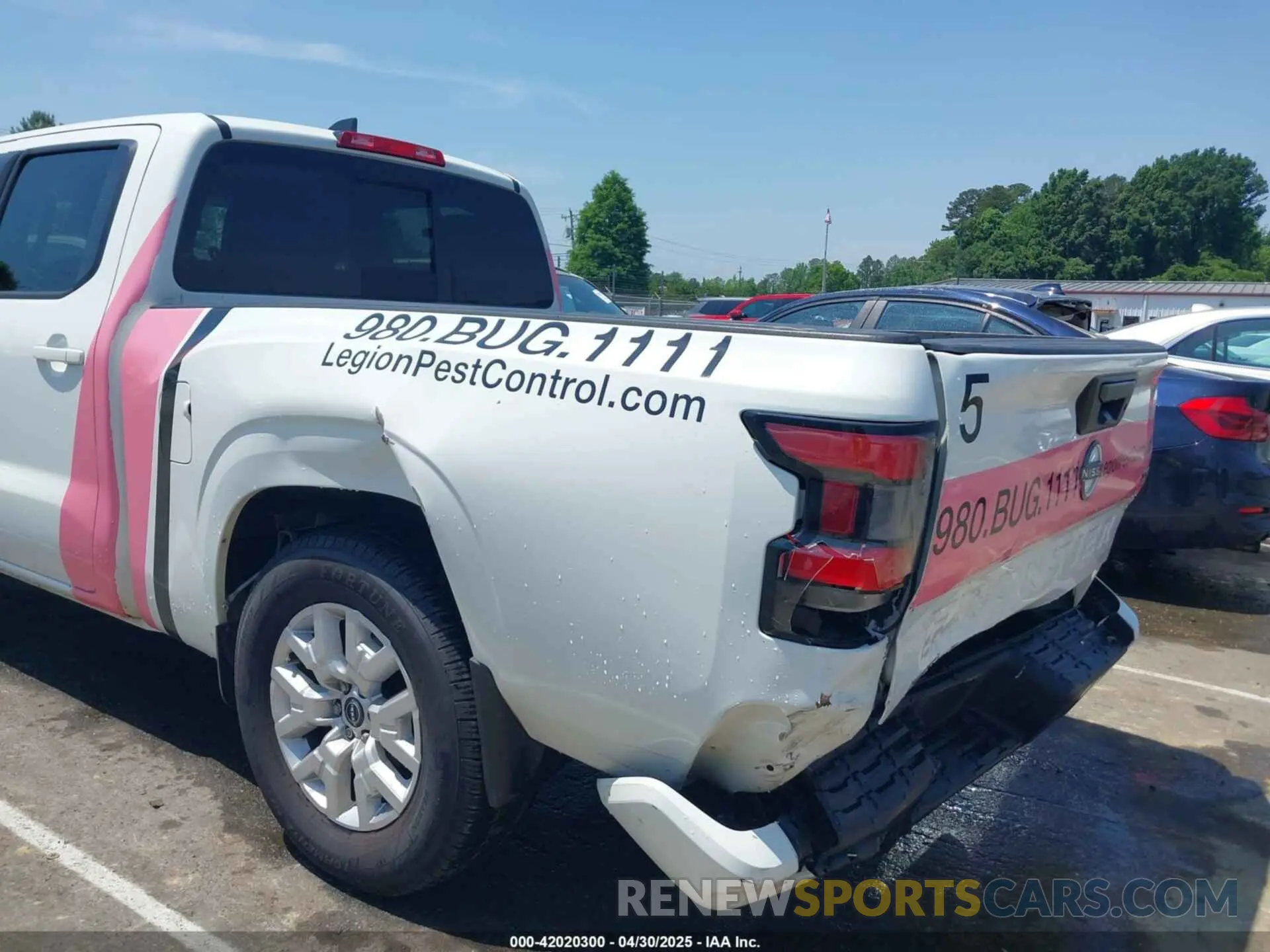 18 Photograph of a damaged car 1N6ED1FJ0PN664986 NISSAN FRONTIER 2023
