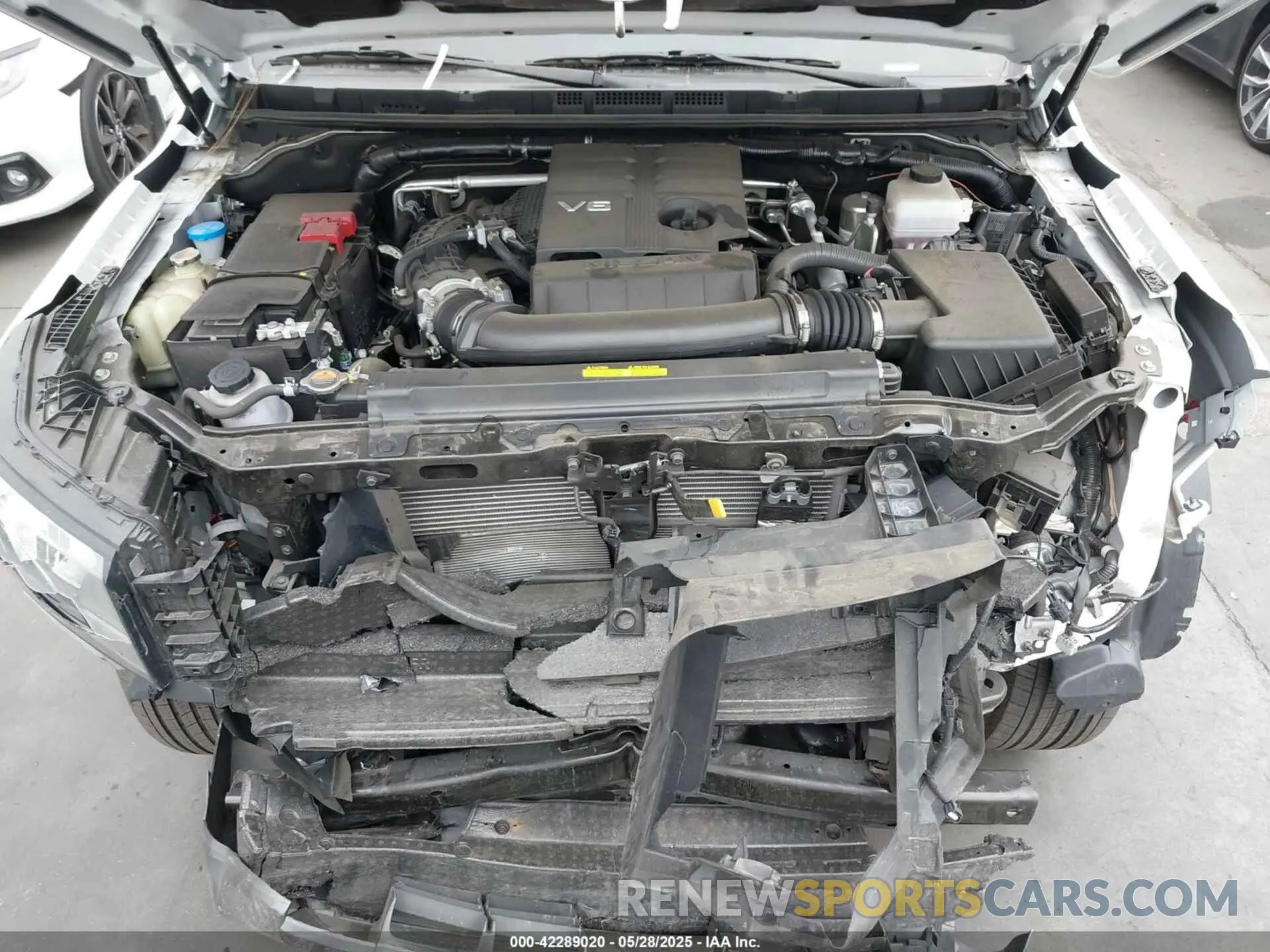 10 Photograph of a damaged car 1N6ED1FKXPN650697 NISSAN FRONTIER 2023
