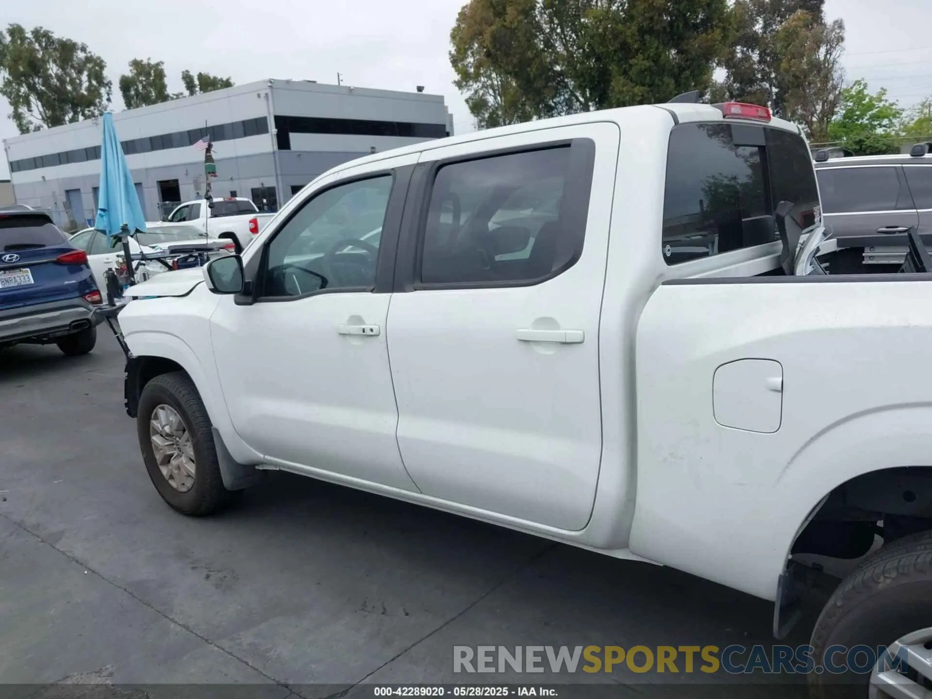 15 Photograph of a damaged car 1N6ED1FKXPN650697 NISSAN FRONTIER 2023