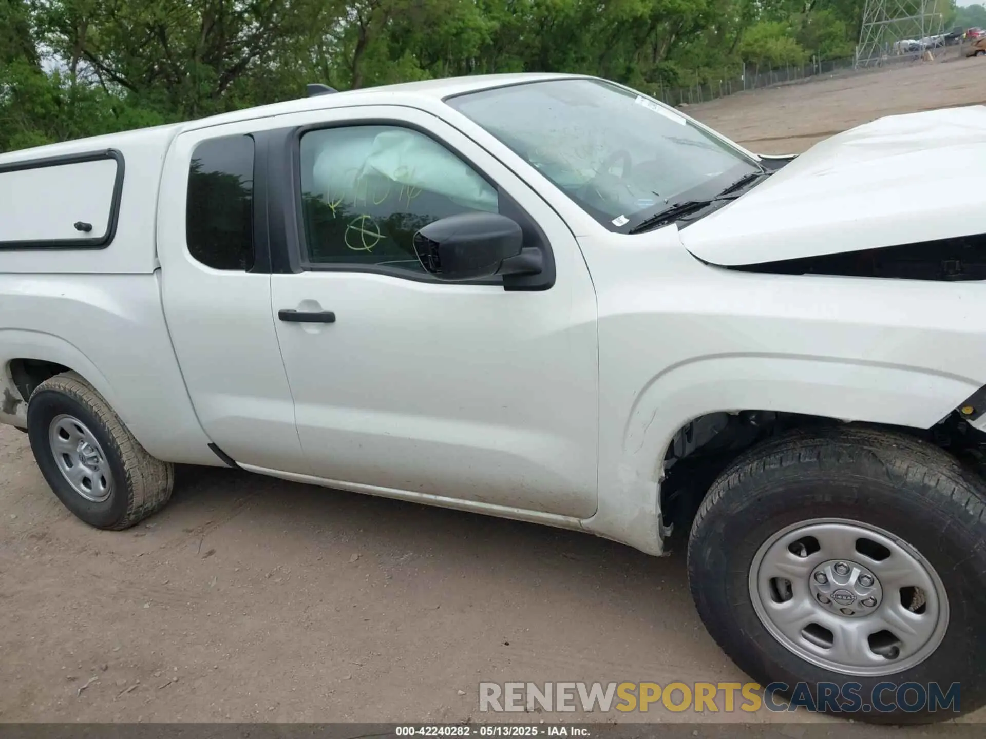 12 Photograph of a damaged car 1N6ED1CL1RN671096 NISSAN FRONTIER 2024