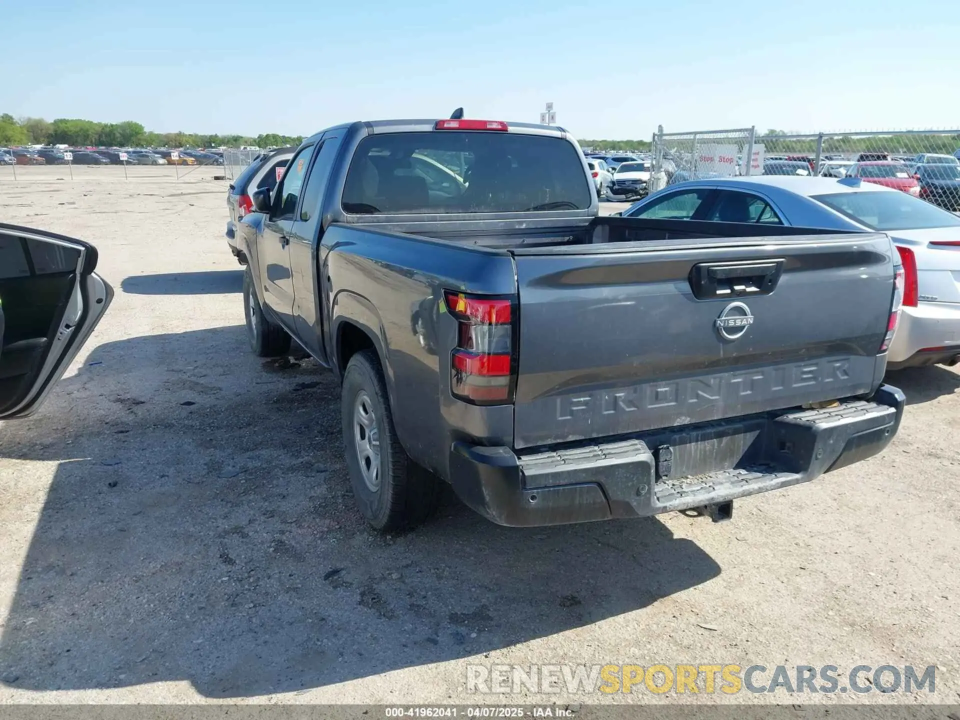 3 Photograph of a damaged car 1N6ED1CL8RN629301 NISSAN FRONTIER 2024