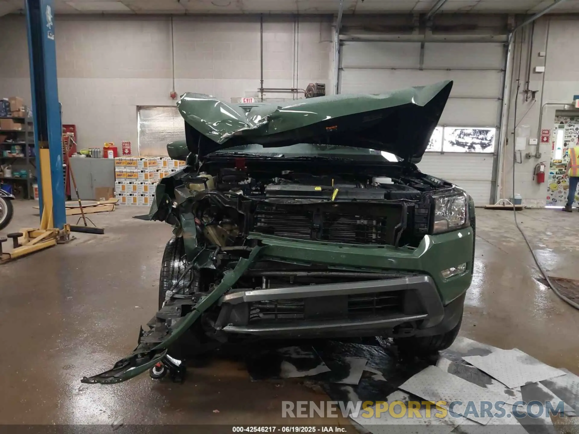 12 Photograph of a damaged car 1N6ED1CM0RN660499 NISSAN FRONTIER 2024