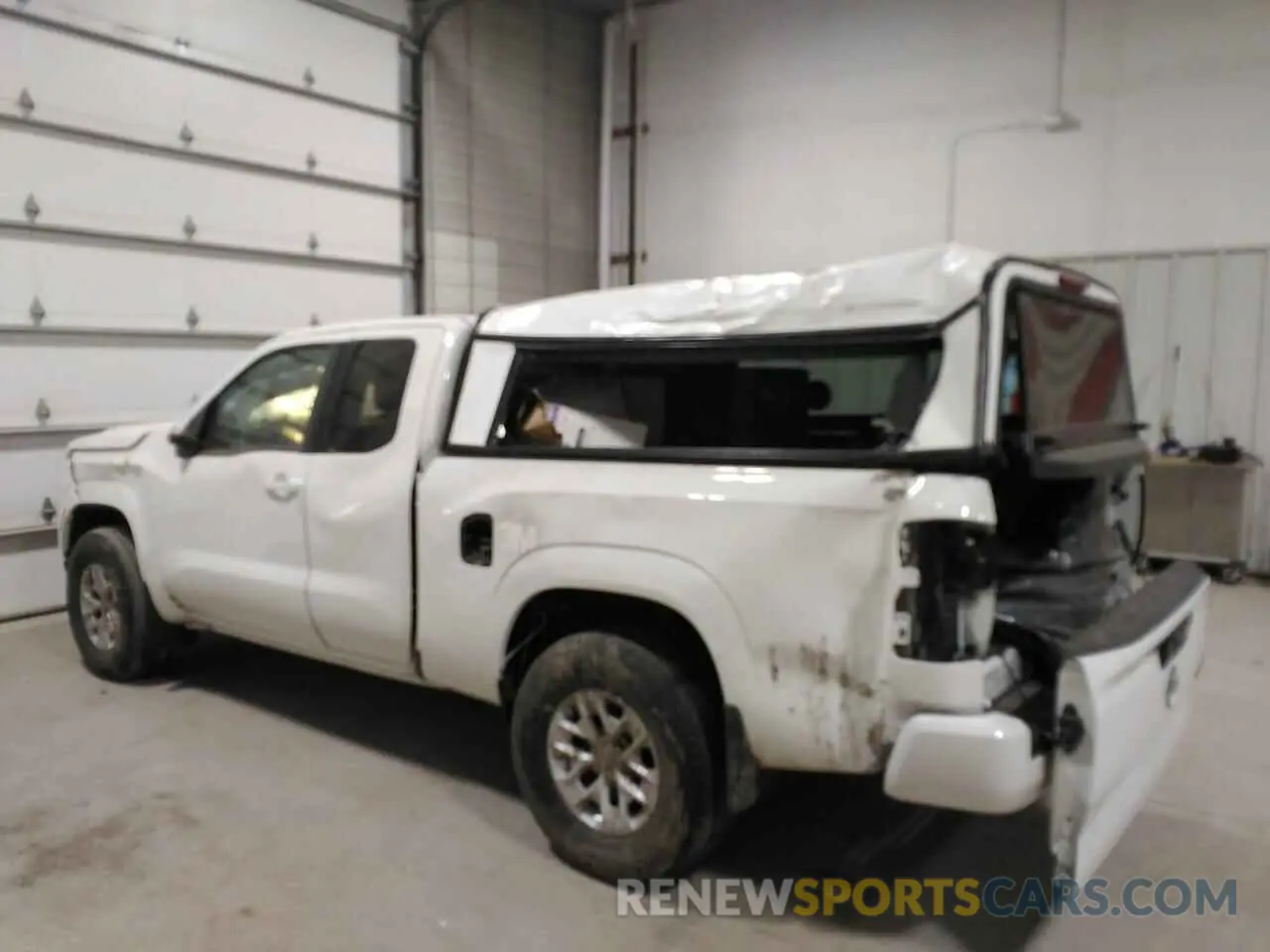 2 Photograph of a damaged car 1N6ED1CM6RN674200 NISSAN FRONTIER 2024