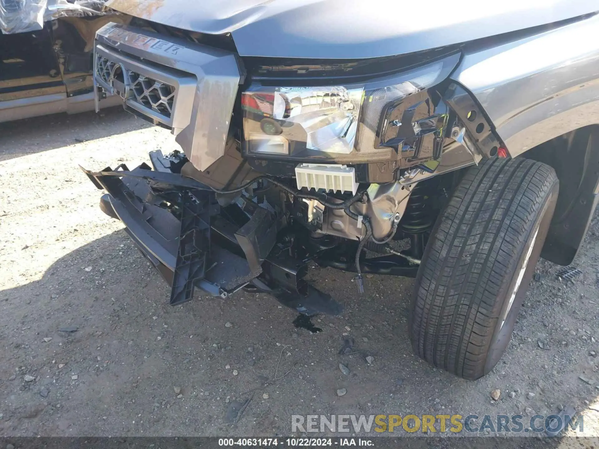 18 Photograph of a damaged car 1N6ED1CMXRN658128 NISSAN FRONTIER 2024