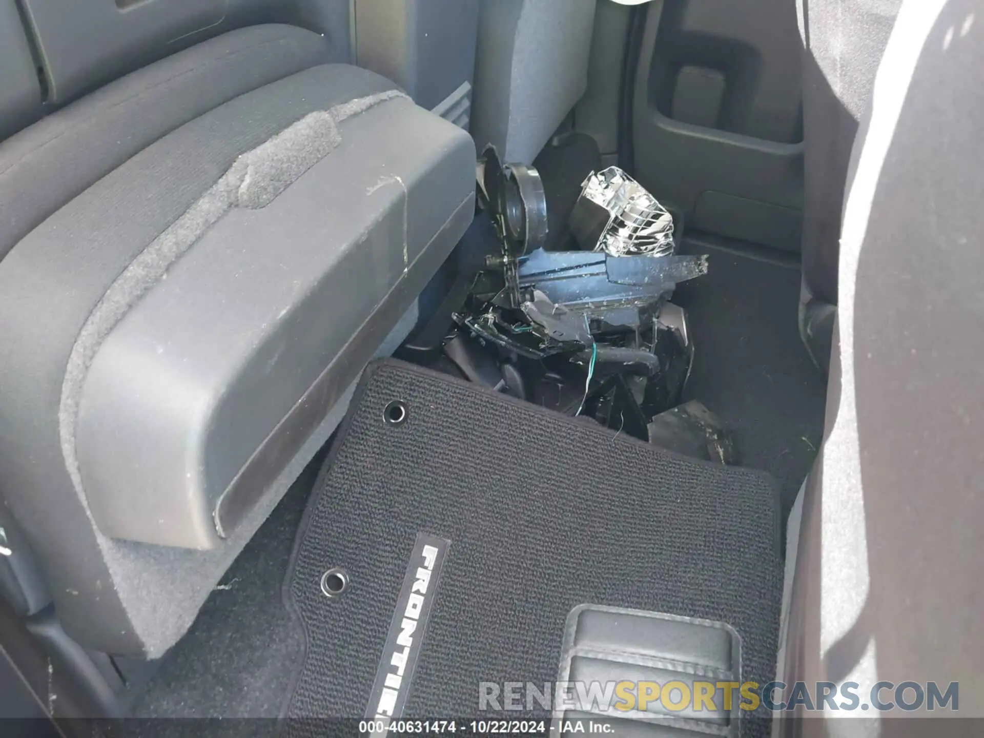 8 Photograph of a damaged car 1N6ED1CMXRN658128 NISSAN FRONTIER 2024