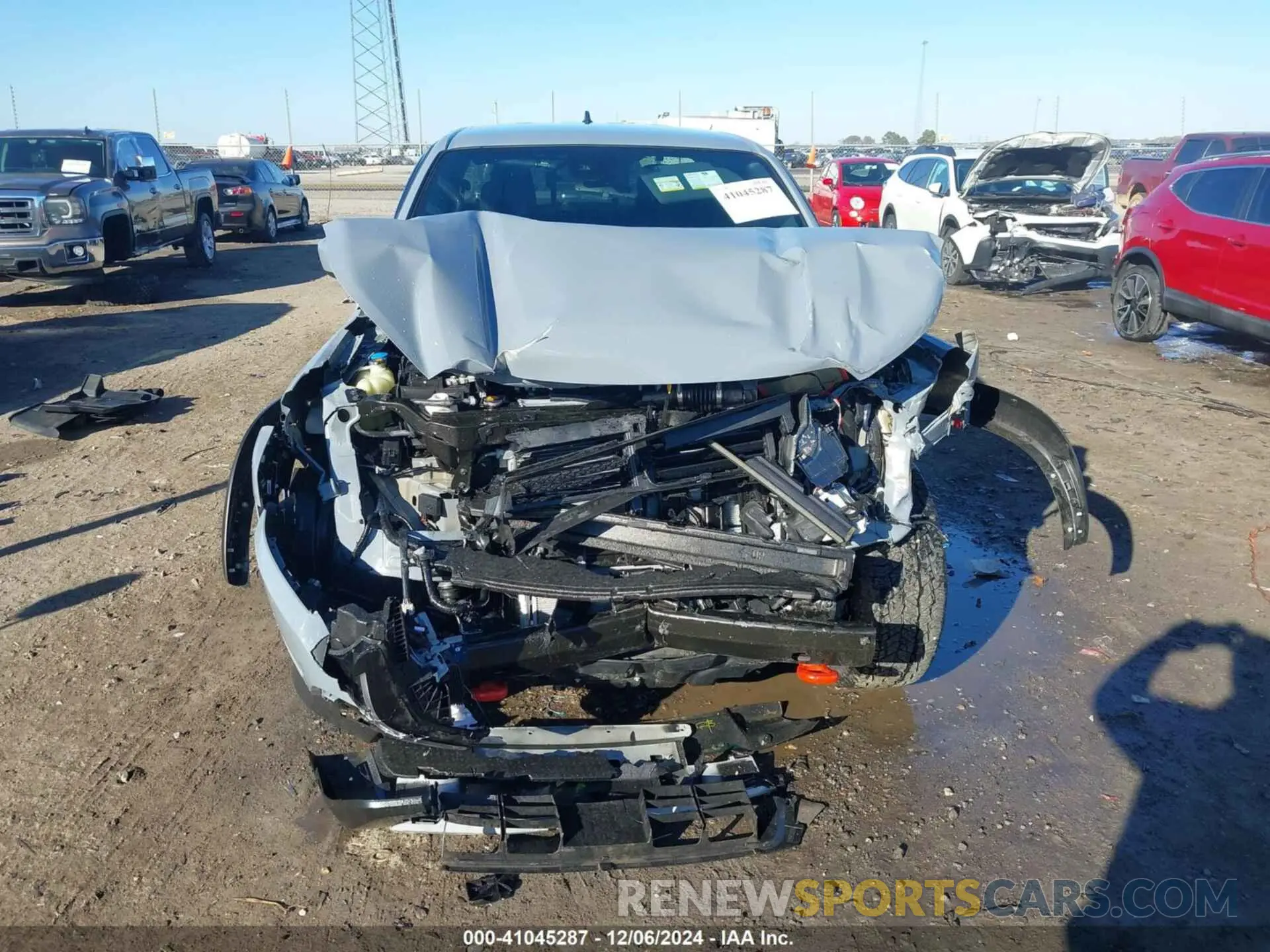 11 Photograph of a damaged car 1N6ED1EJ0RN608695 NISSAN FRONTIER 2024