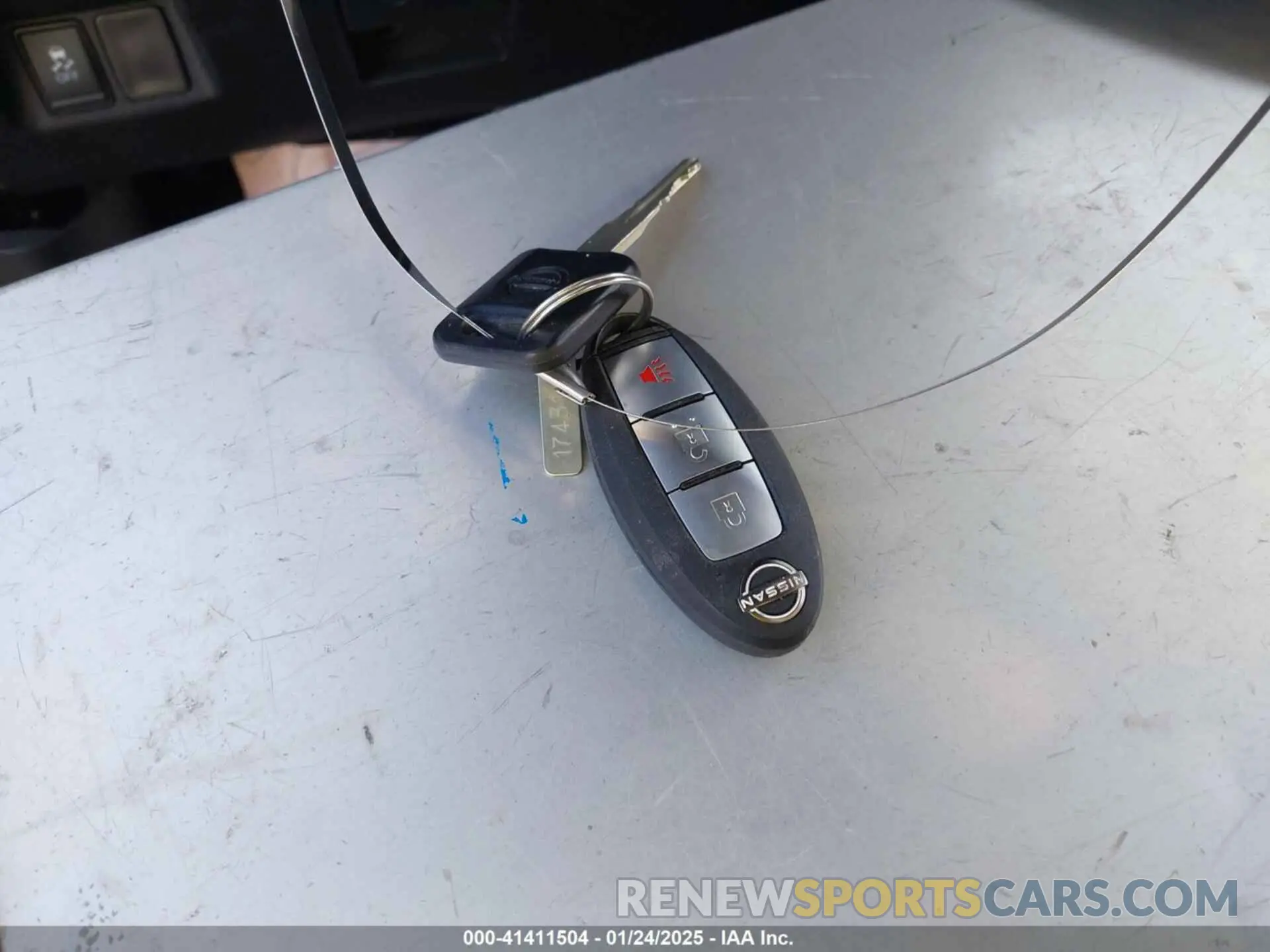 11 Photograph of a damaged car 1N6ED1EJ2RN671572 NISSAN FRONTIER 2024