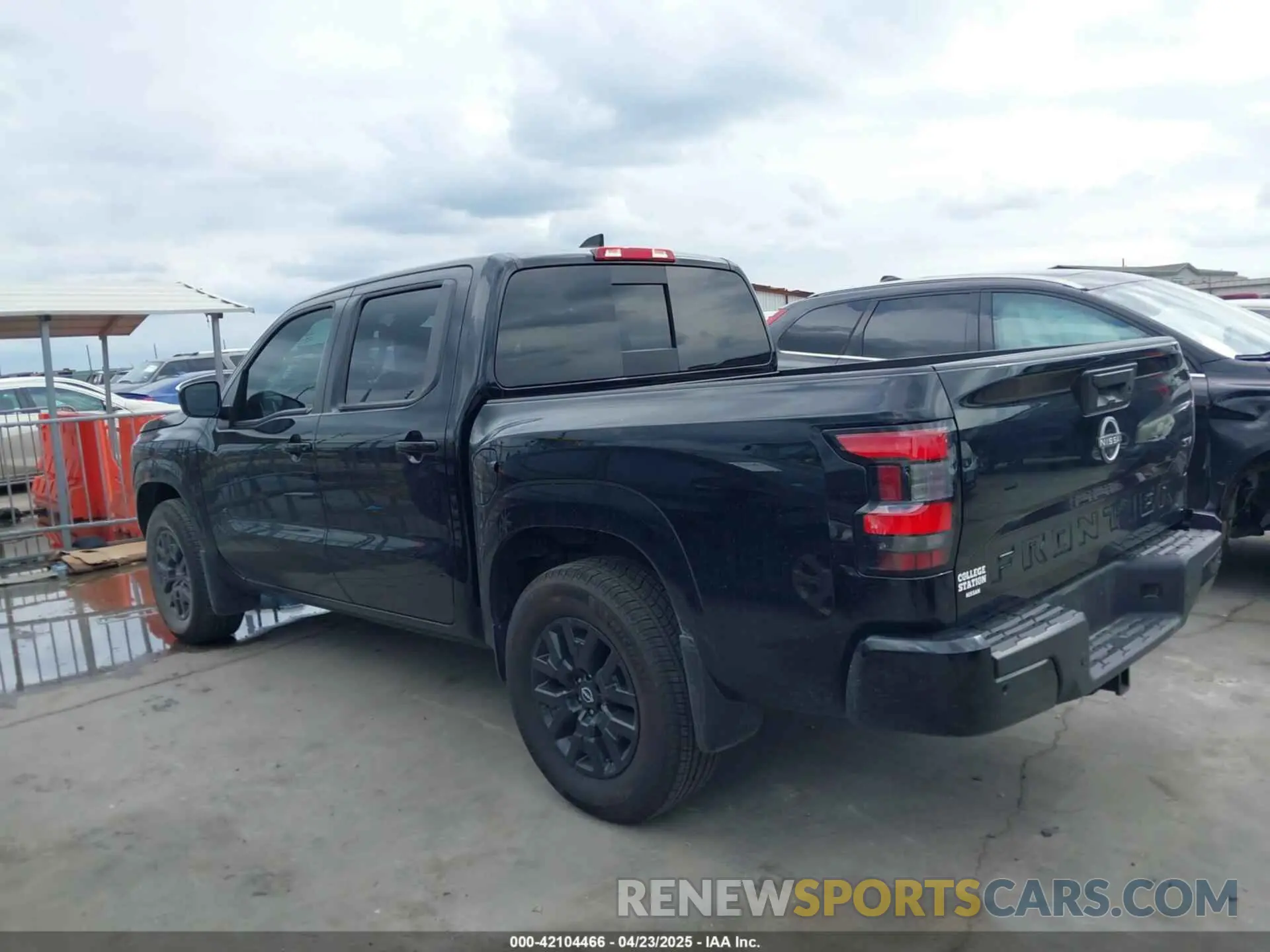 14 Photograph of a damaged car 1N6ED1EJ6RN625369 NISSAN FRONTIER 2024