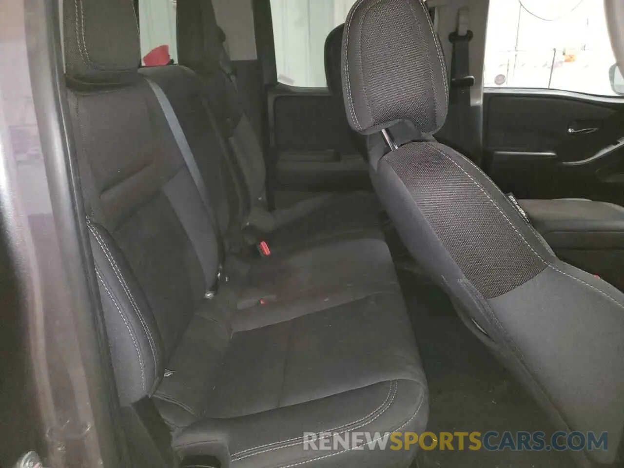 10 Photograph of a damaged car 1N6ED1EK0RN623125 NISSAN FRONTIER 2024