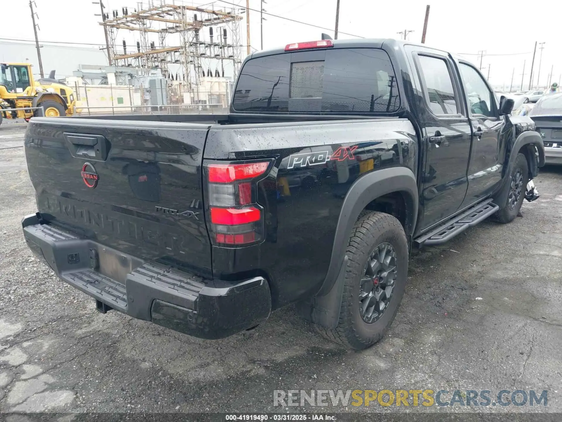4 Photograph of a damaged car 1N6ED1EK0RN654245 NISSAN FRONTIER 2024