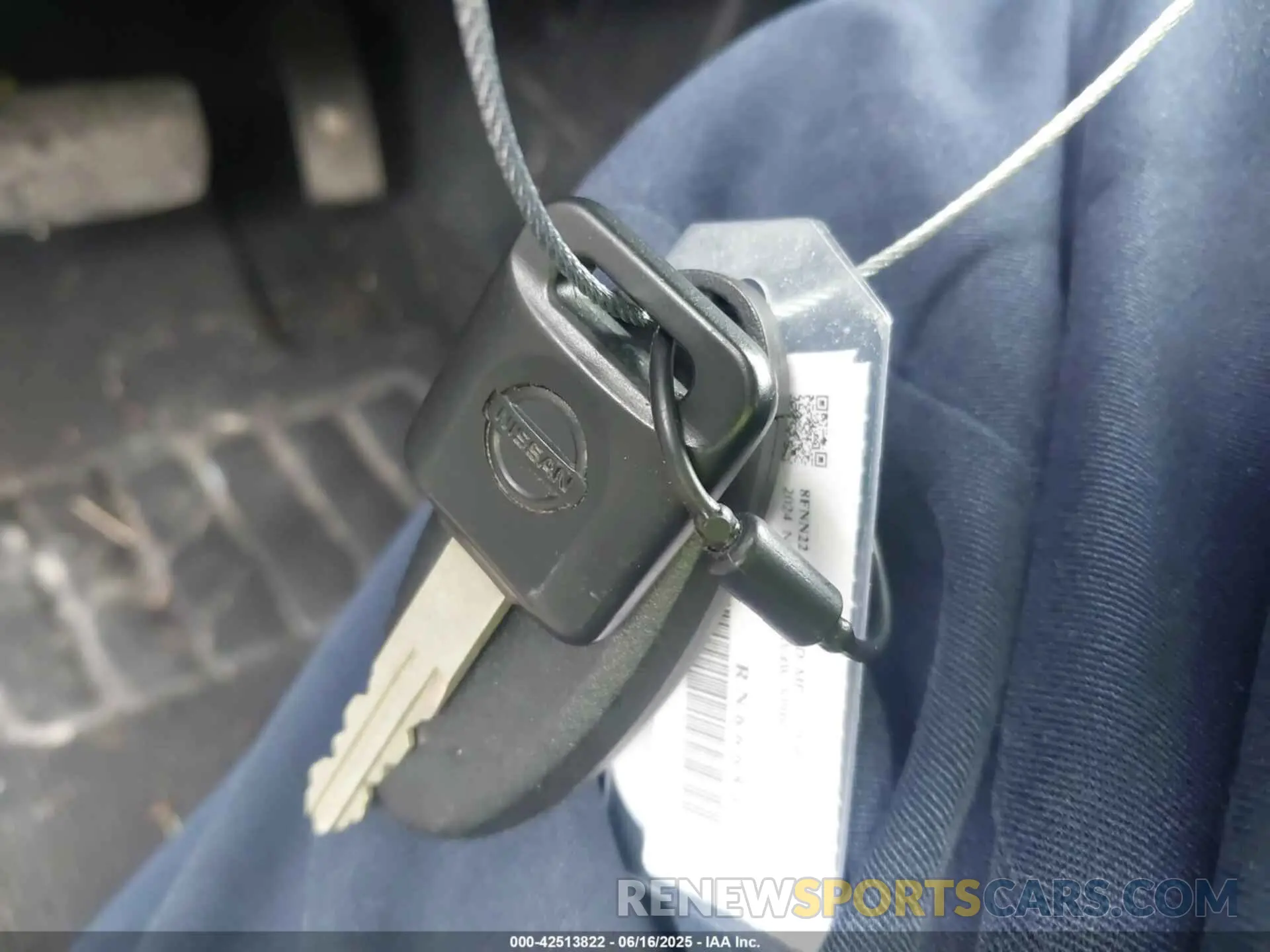 11 Photograph of a damaged car 1N6ED1EK0RN666847 NISSAN FRONTIER 2024